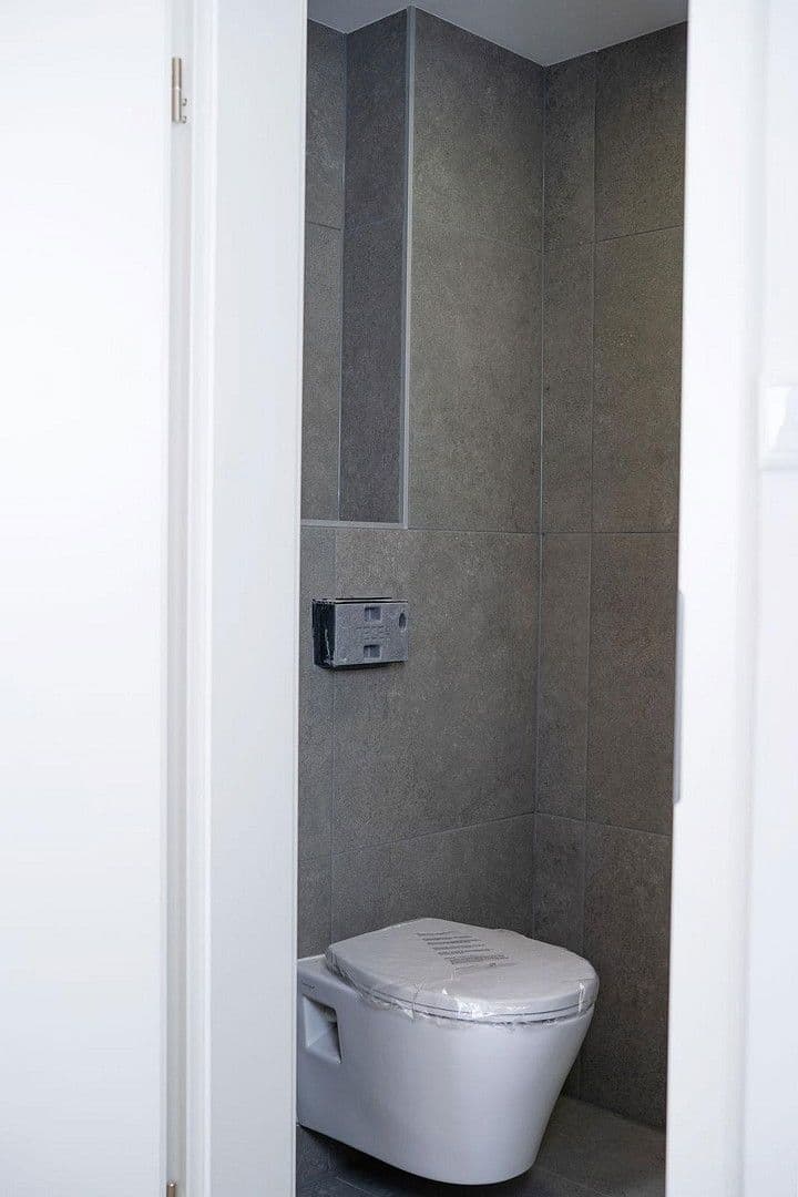 Prodej domu 140 m², pozemek 250 m², Zirndorfer Str. 9, Nürnberg, Bavorsko Prodej domu 140 m², pozemek 250 m², Zirndorfer Str. 9, Nürnberg, Bavorsko