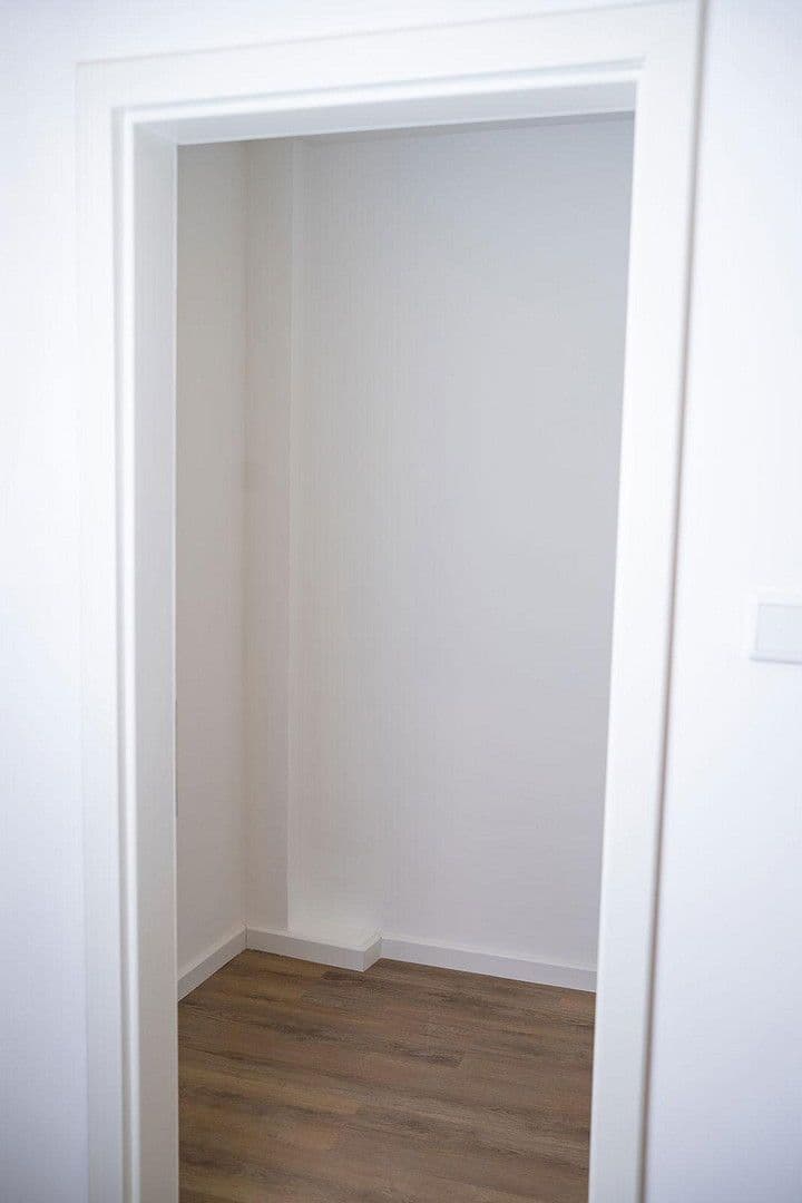 Prodej domu 140 m², pozemek 250 m², Zirndorfer Str. 9, Nürnberg, Bavorsko Prodej domu 140 m², pozemek 250 m², Zirndorfer Str. 9, Nürnberg, Bavorsko