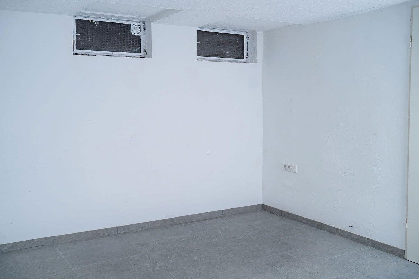 Prodej domu 140 m², pozemek 250 m², Zirndorfer Str. 9, Nürnberg, Bavorsko Prodej domu 140 m², pozemek 250 m², Zirndorfer Str. 9, Nürnberg, Bavorsko