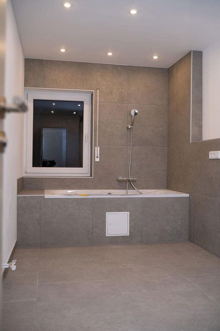 Prodej domu 140 m², pozemek 250 m², Zirndorfer Str. 9, Nürnberg, Bavorsko Prodej domu 140 m², pozemek 250 m², Zirndorfer Str. 9, Nürnberg, Bavorsko