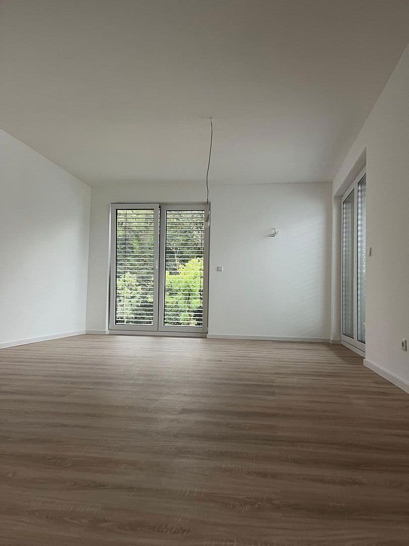 Pronájem bytu 4+1 115 m², Neu-Isenburg, Hessen Pronájem bytu 4+1 115 m², Neu-Isenburg, Hessen