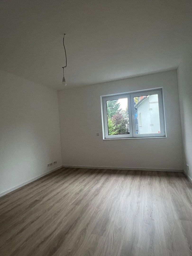 Pronájem bytu 4+1 115 m², Neu-Isenburg, Hessen Pronájem bytu 4+1 115 m², Neu-Isenburg, Hessen