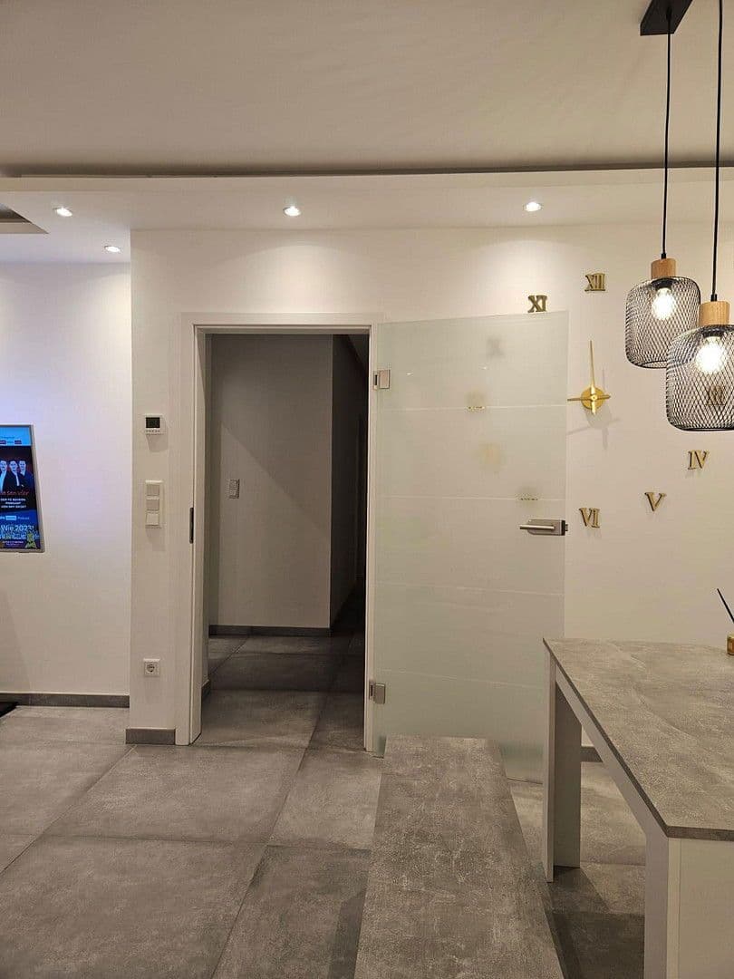 Pronájem bytu 3+1 82 m², Erlensee, Hessen Pronájem bytu 3+1 82 m², Erlensee, Hessen