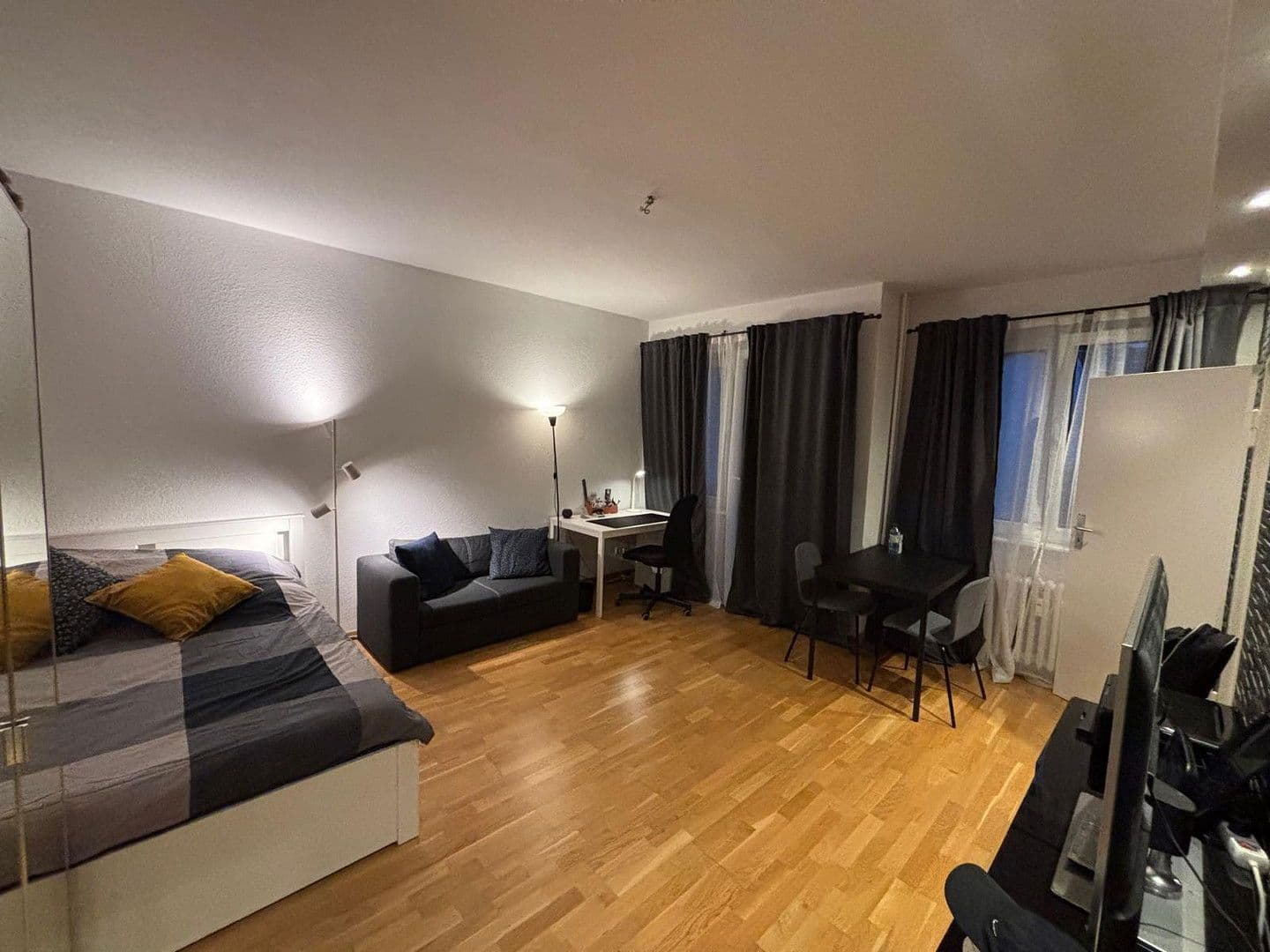 Pronájem bytu 1+1 34 m², Berlin, Berlín Pronájem bytu 1+1 34 m², Berlin, Berlín