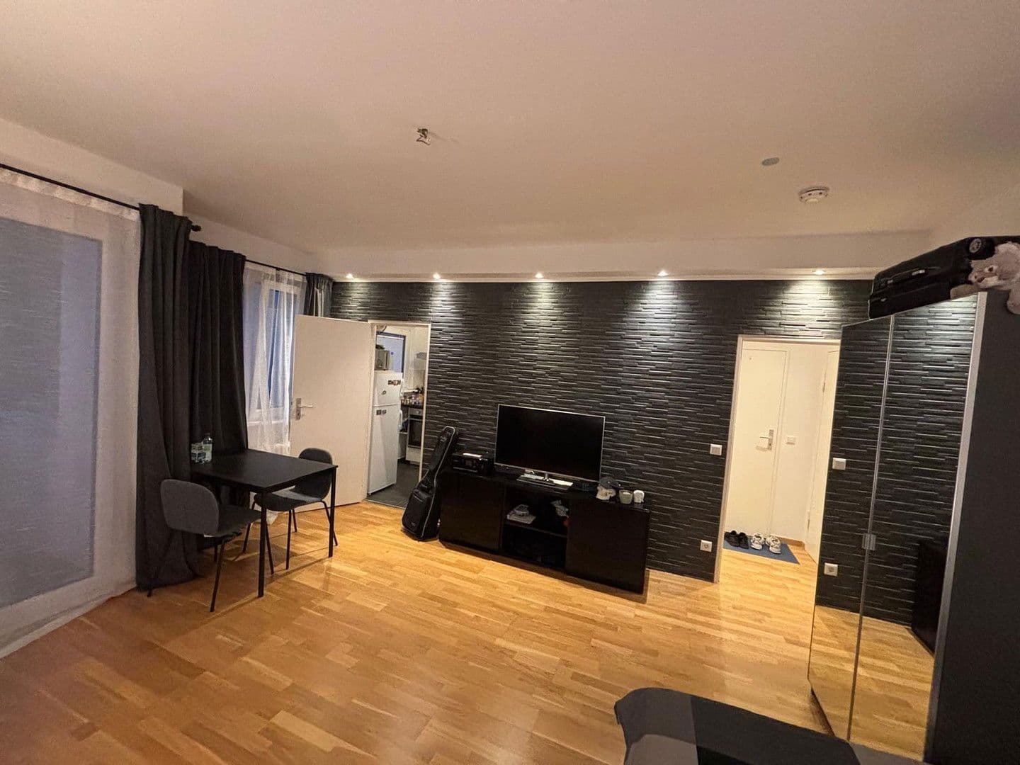 Pronájem bytu 1+1 34 m², Berlin, Berlín Pronájem bytu 1+1 34 m², Berlin, Berlín
