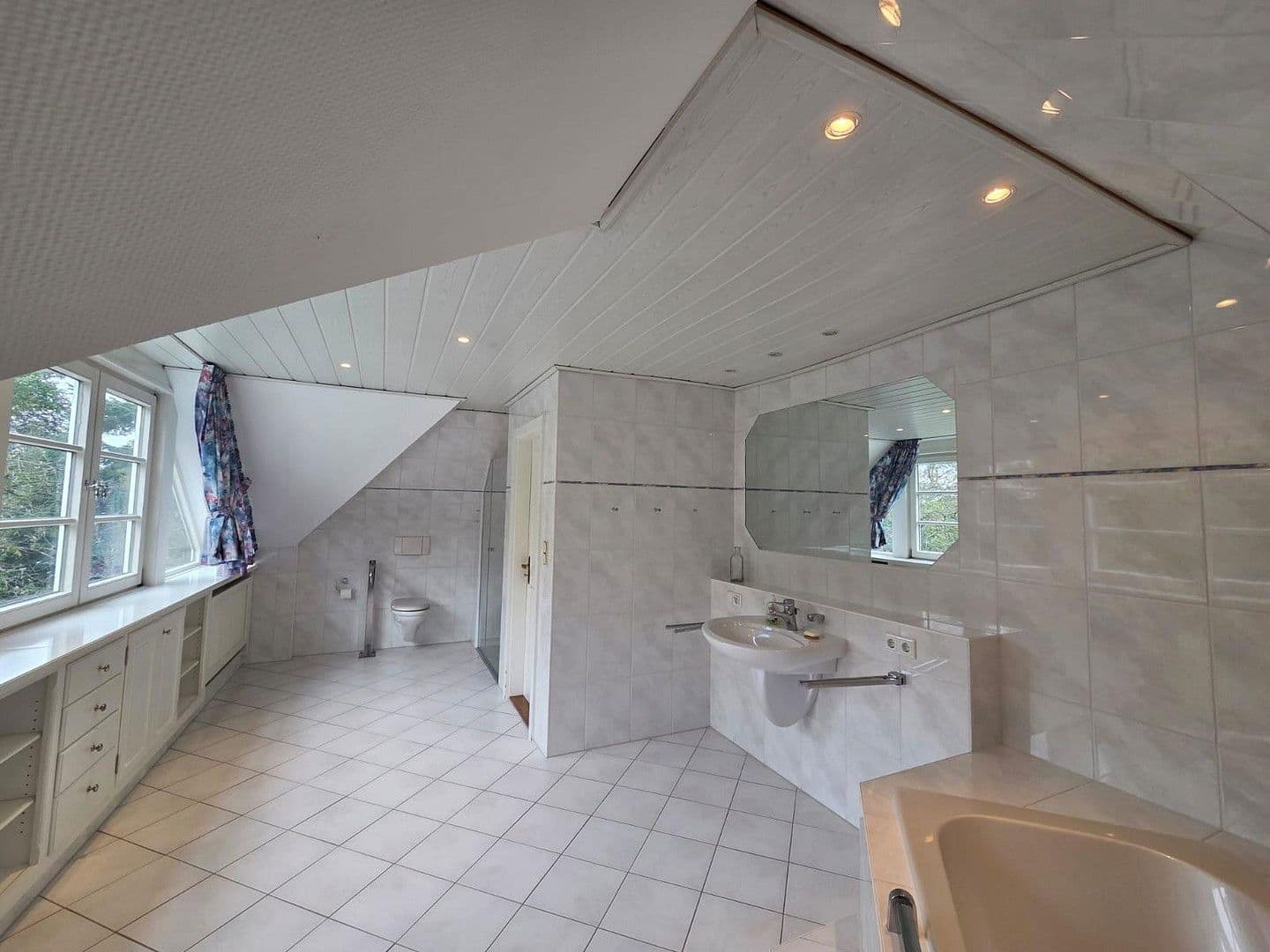 Pronájem domu 160 m², pozemek 2.300 m², Großenwiehe, Šlesvicko-Holštýnsko Pronájem domu 160 m², pozemek 2.300 m², Großenwiehe, Šlesvicko-Holštýnsko