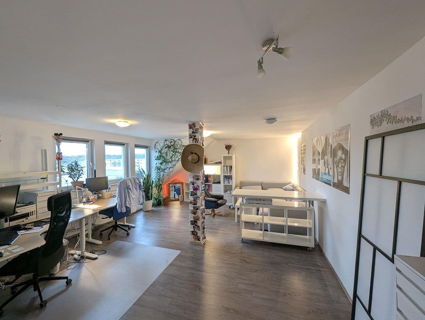 Pronájem bytu 2+kk 82 m², Erkratherstr. 28, Düsseldorf, Severní Porýní-Vestfálsko Pronájem bytu 2+kk 82 m², Erkratherstr. 28, Düsseldorf, Severní Porýní-Vestfálsko