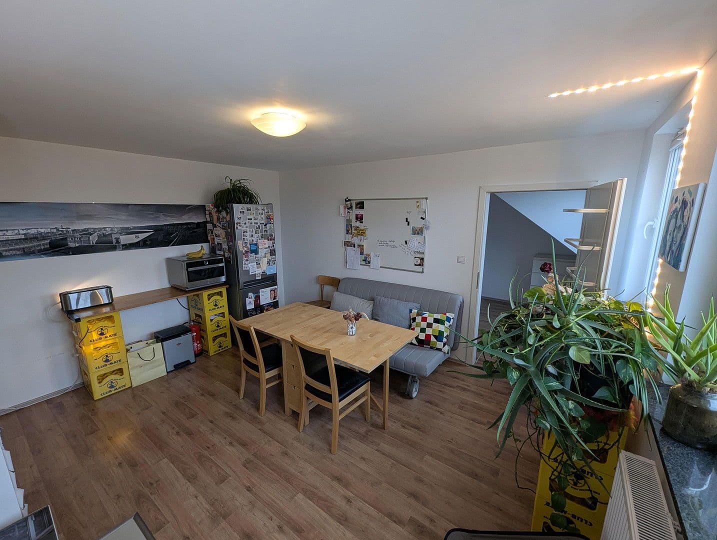 Pronájem bytu 2+kk 82 m², Erkratherstr. 28, Düsseldorf, Severní Porýní-Vestfálsko Pronájem bytu 2+kk 82 m², Erkratherstr. 28, Düsseldorf, Severní Porýní-Vestfálsko