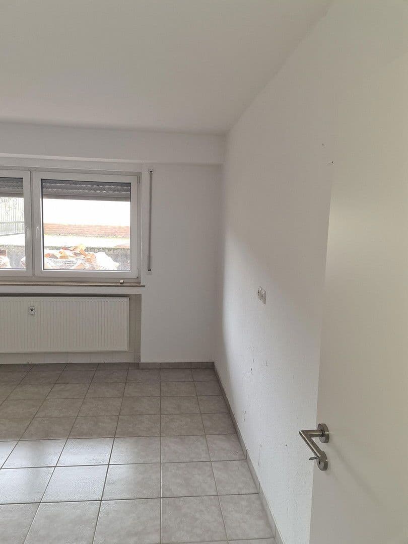 Pronájem bytu 3+kk 110 m², Sinntal, Hessen Pronájem bytu 3+kk 110 m², Sinntal, Hessen