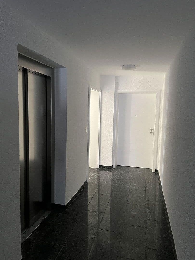 Pronájem bytu 2+1 58 m², Leinfelden-Echterdingen, Bádensko-Württembersko Pronájem bytu 2+1 58 m², Leinfelden-Echterdingen, Bádensko-Württembersko