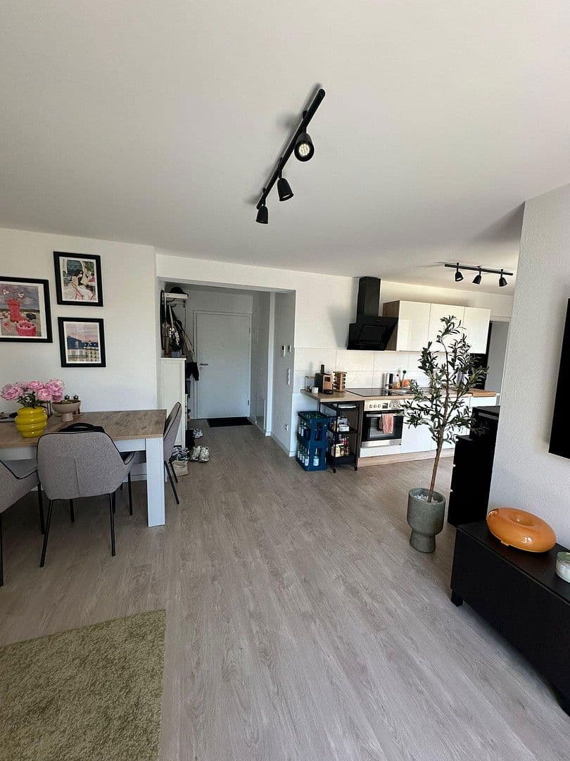 Pronájem bytu 2+1 58 m², Leinfelden-Echterdingen, Bádensko-Württembersko Pronájem bytu 2+1 58 m², Leinfelden-Echterdingen, Bádensko-Württembersko