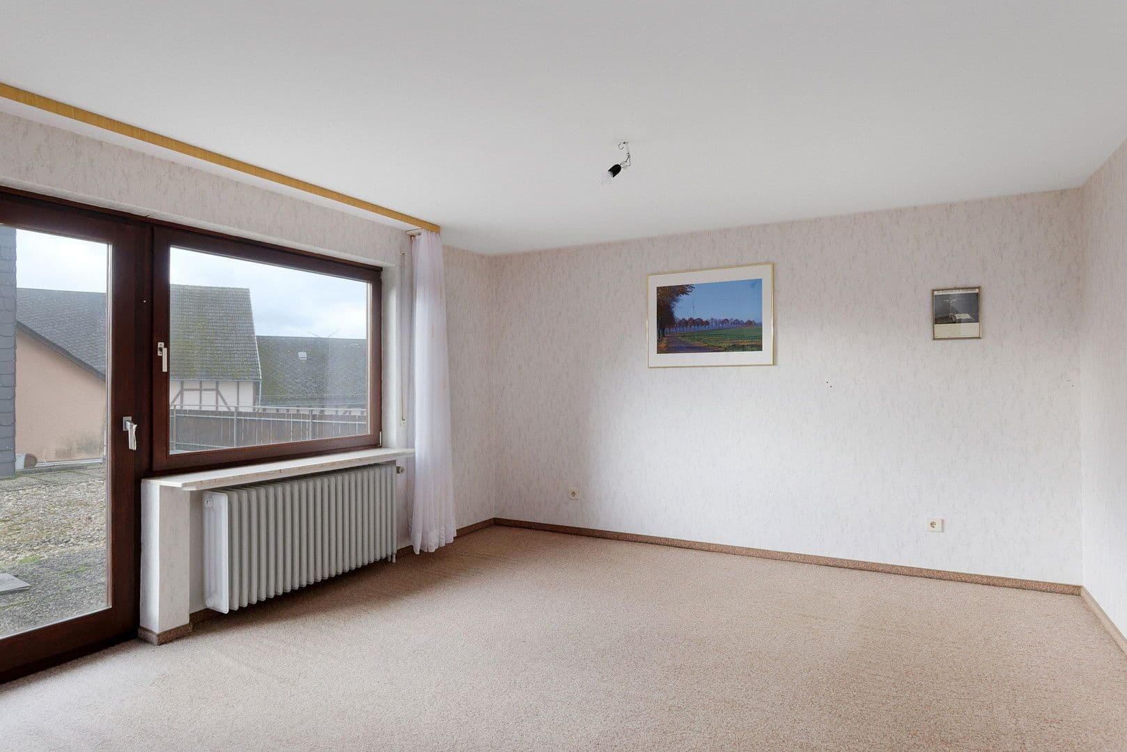 Prodej domu 187 m², pozemek 572 m², Laubach, Porýní-Falc Prodej domu 187 m², pozemek 572 m², Laubach, Porýní-Falc