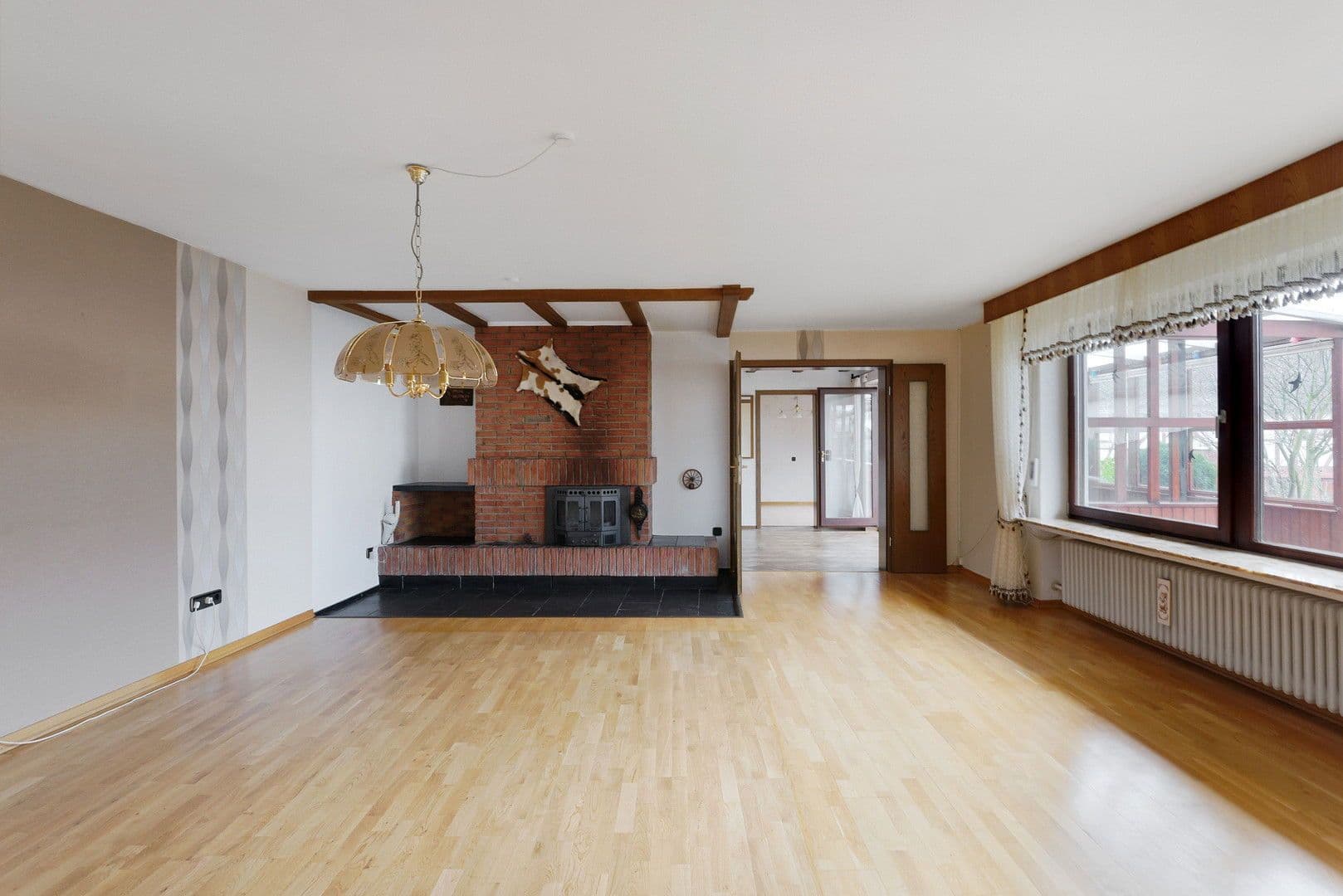 Prodej domu 187 m², pozemek 572 m², Laubach, Porýní-Falc Prodej domu 187 m², pozemek 572 m², Laubach, Porýní-Falc