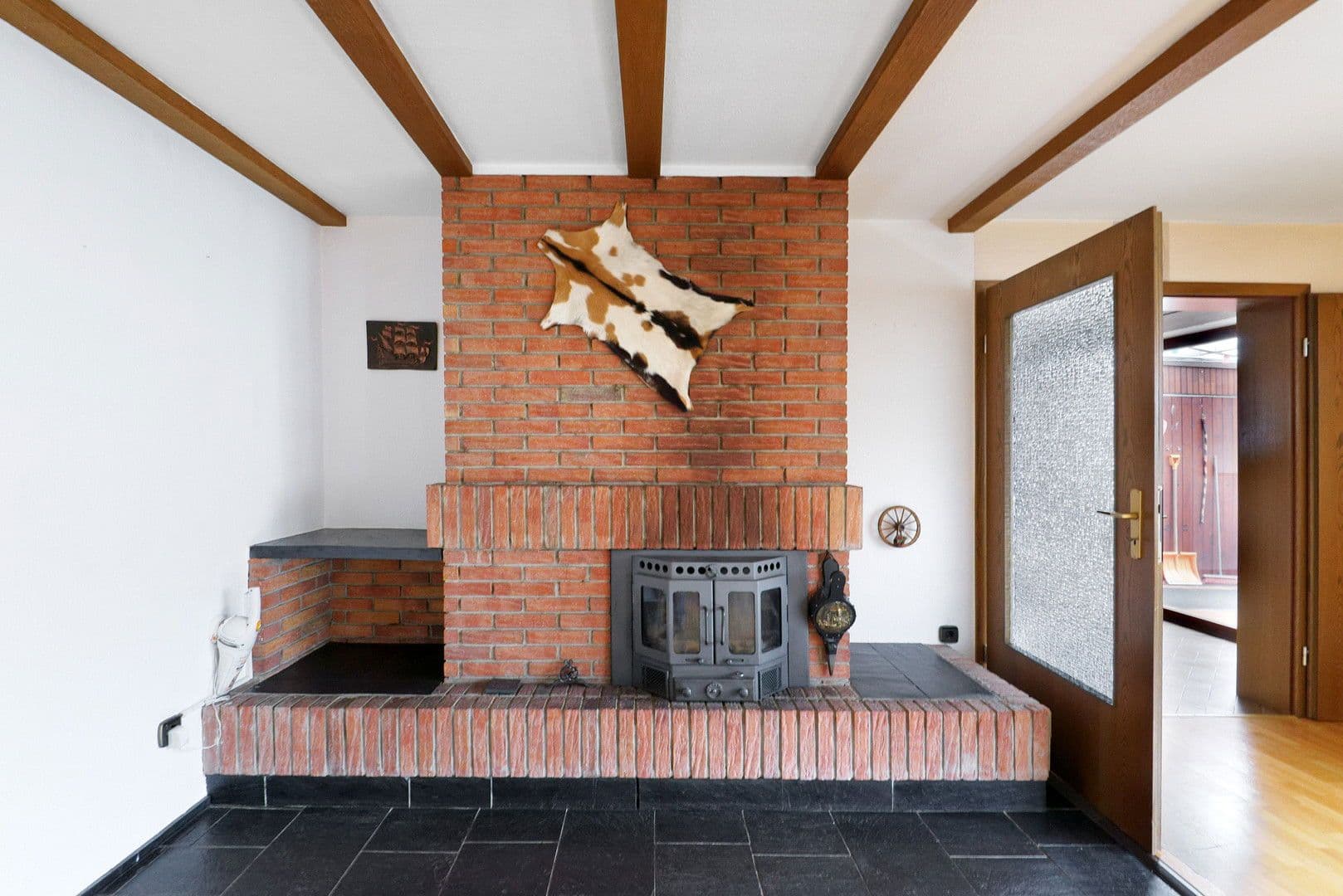 Prodej domu 187 m², pozemek 572 m², Laubach, Porýní-Falc Prodej domu 187 m², pozemek 572 m², Laubach, Porýní-Falc