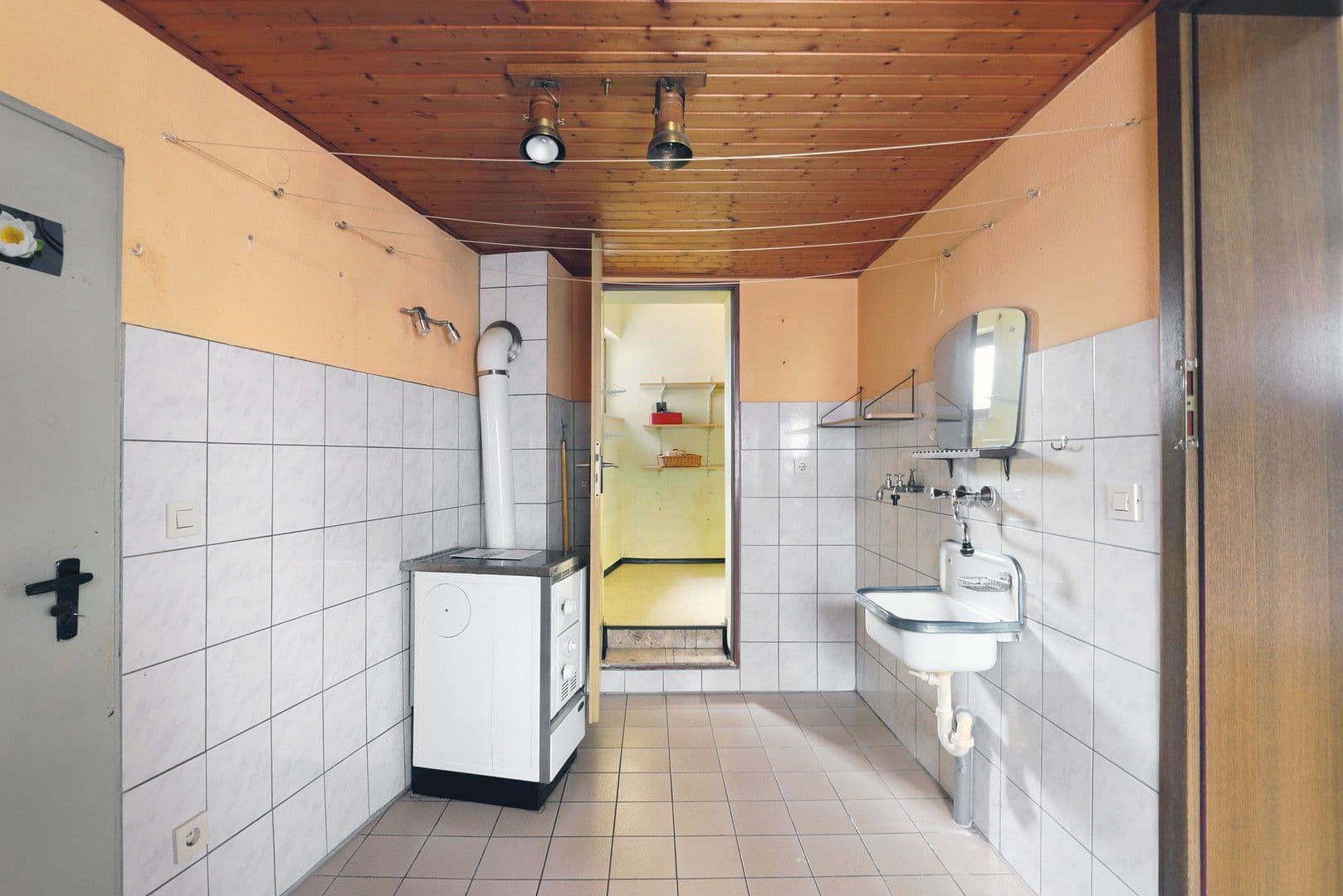 Prodej domu 187 m², pozemek 572 m², Laubach, Porýní-Falc Prodej domu 187 m², pozemek 572 m², Laubach, Porýní-Falc