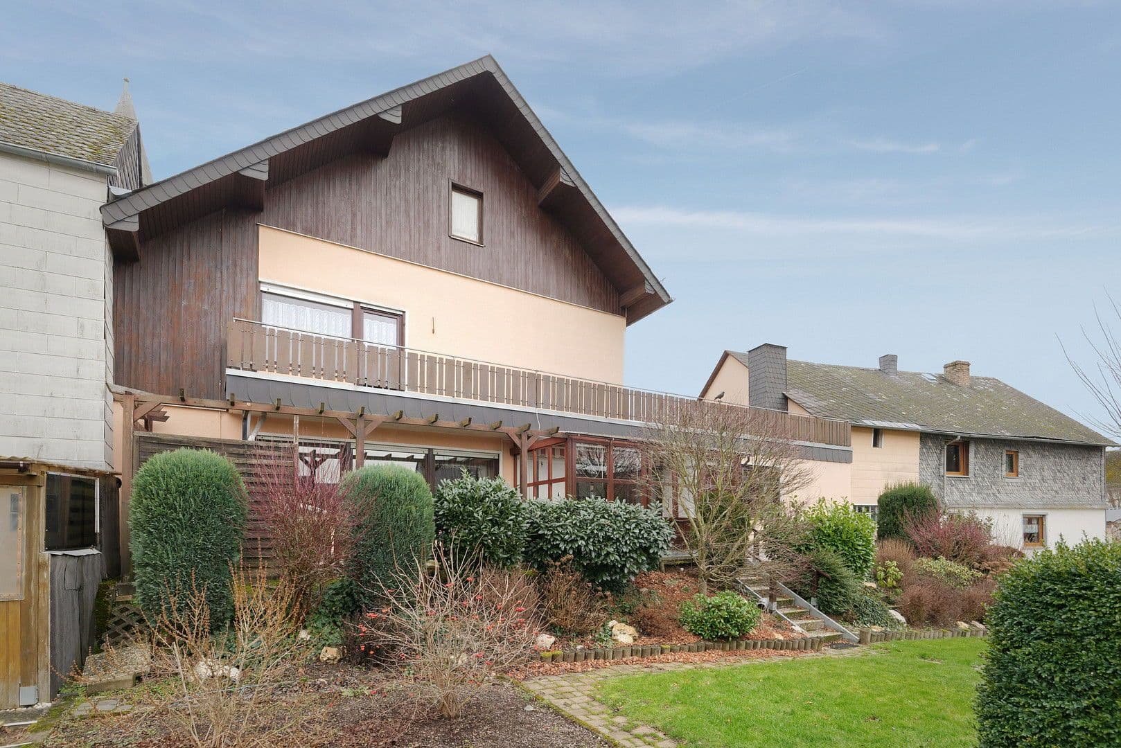 Prodej domu 187 m², pozemek 572 m², Laubach, Porýní-Falc Prodej domu 187 m², pozemek 572 m², Laubach, Porýní-Falc