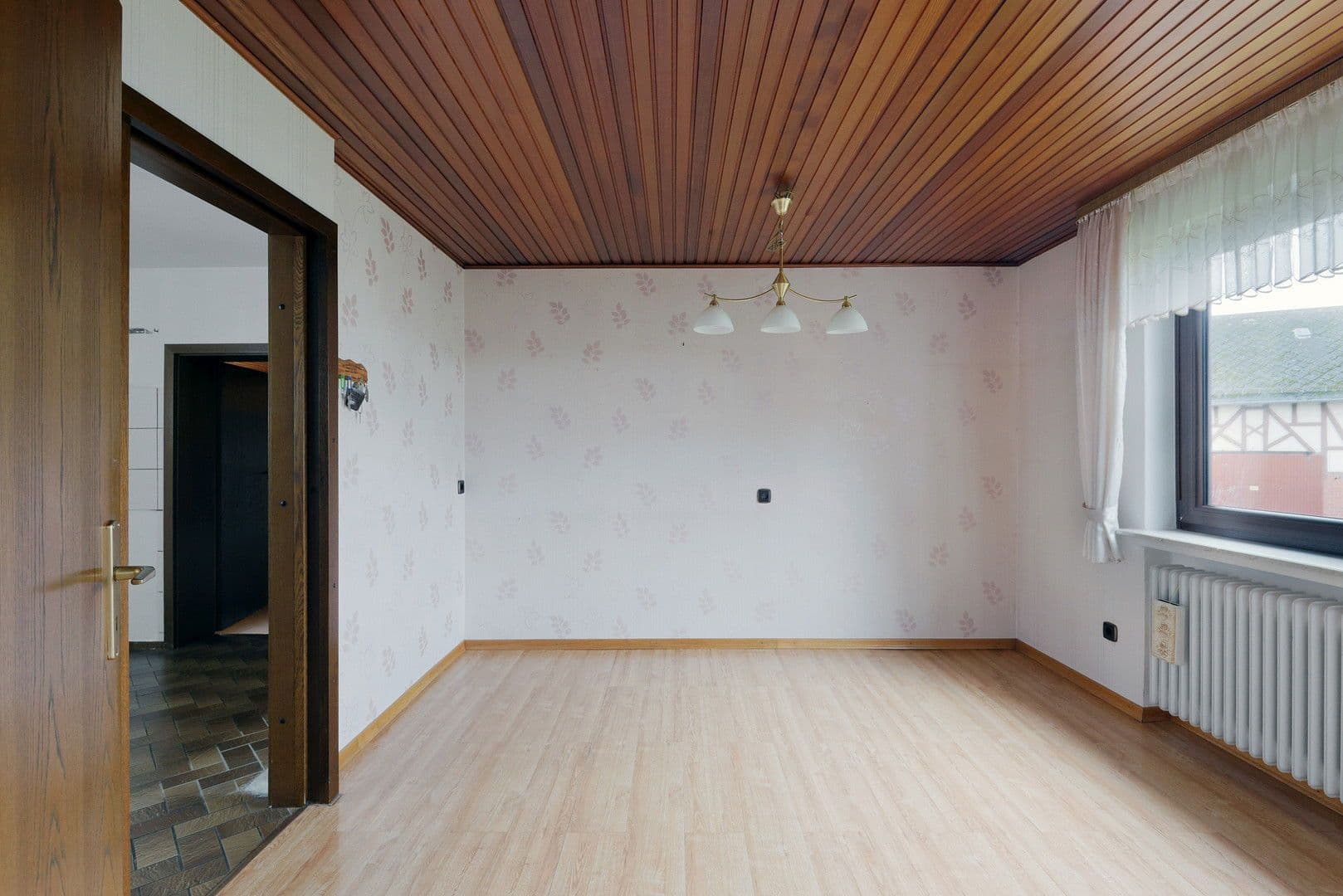 Prodej domu 187 m², pozemek 572 m², Laubach, Porýní-Falc Prodej domu 187 m², pozemek 572 m², Laubach, Porýní-Falc