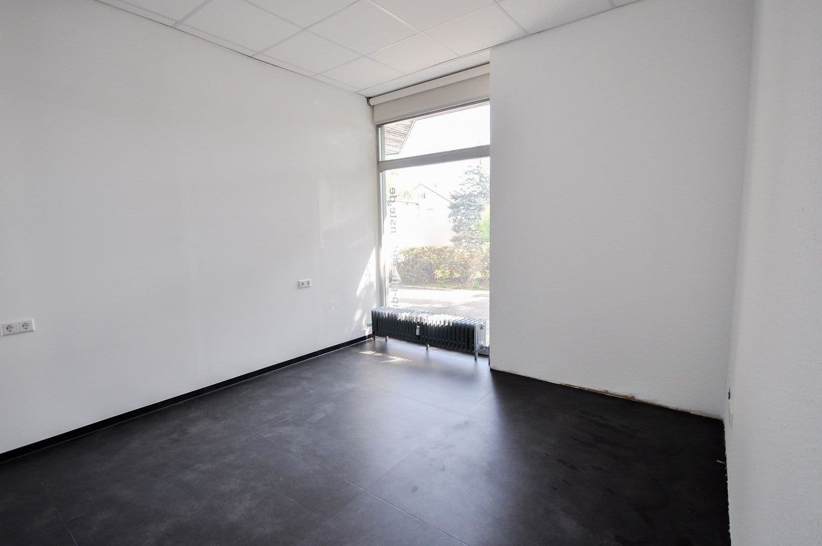 Pronájem bytu 4+kk 62 m², Hohenheimer Str. 11, Leinfelden-Echterdingen, Bádensko-Württembersko Pronájem bytu 4+kk 62 m², Hohenheimer Str. 11, Leinfelden-Echterdingen, Bádensko-Württembersko