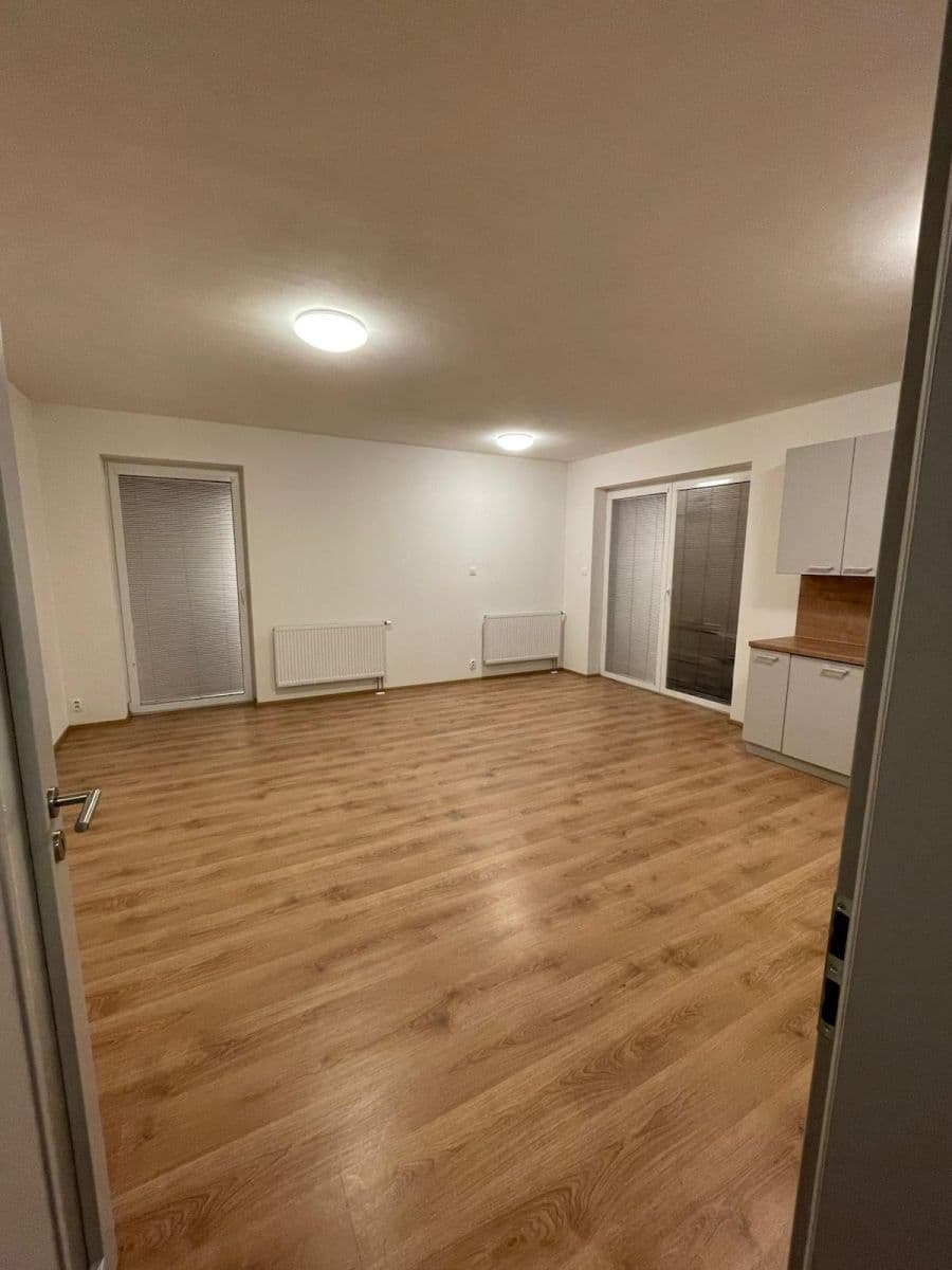 Pronájem bytu 2+kk 61 m², U Pondu, Heřmanova Huť, Plzeňský kraj Pronájem bytu 2+kk 61 m², U Pondu, Heřmanova Huť, Plzeňský kraj
