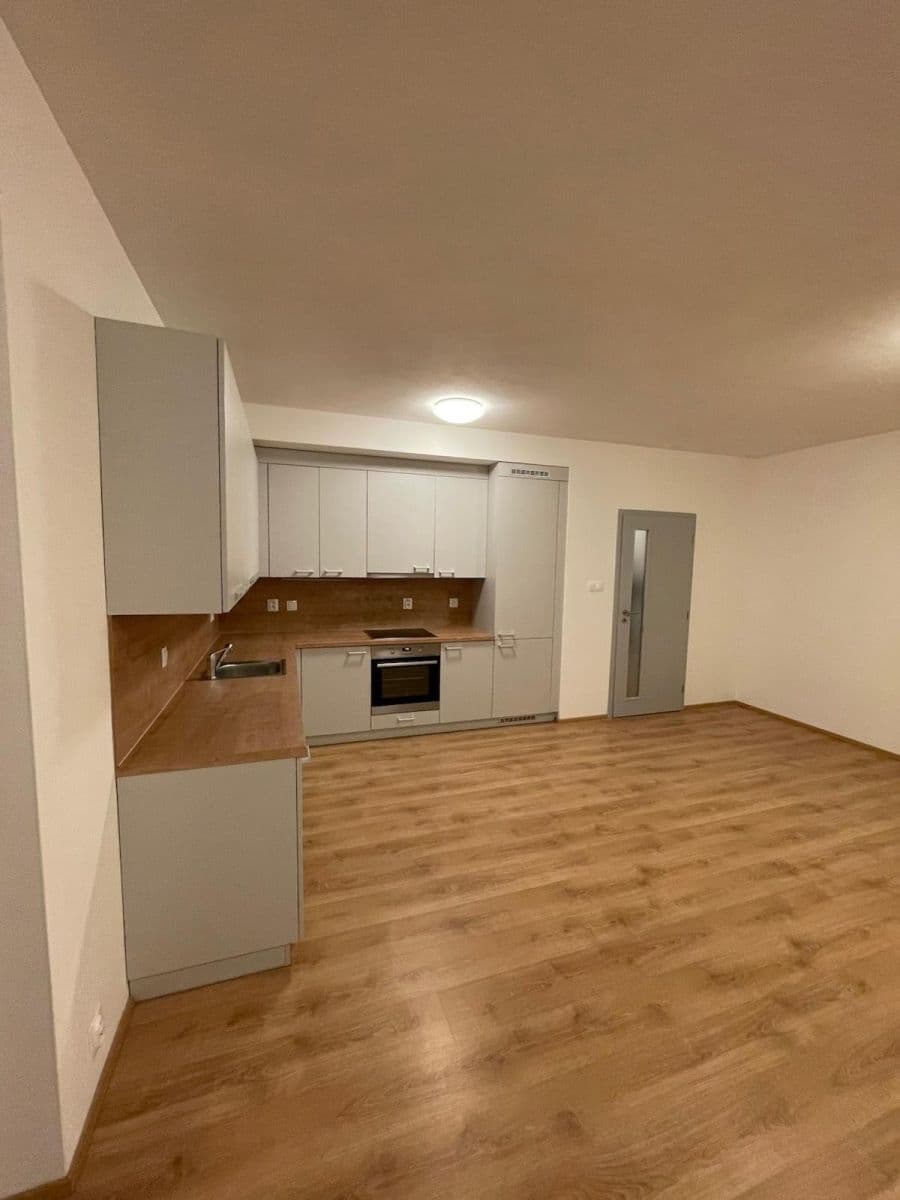 Pronájem bytu 2+kk 61 m², U Pondu, Heřmanova Huť, Plzeňský kraj Pronájem bytu 2+kk 61 m², U Pondu, Heřmanova Huť, Plzeňský kraj