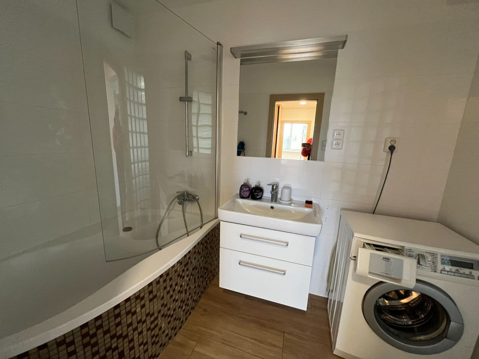 Pronájem bytu 3+1 77 m², Jana Palacha, Mladá Boleslav, Středočeský kraj Pronájem bytu 3+1 77 m², Jana Palacha, Mladá Boleslav, Středočeský kraj