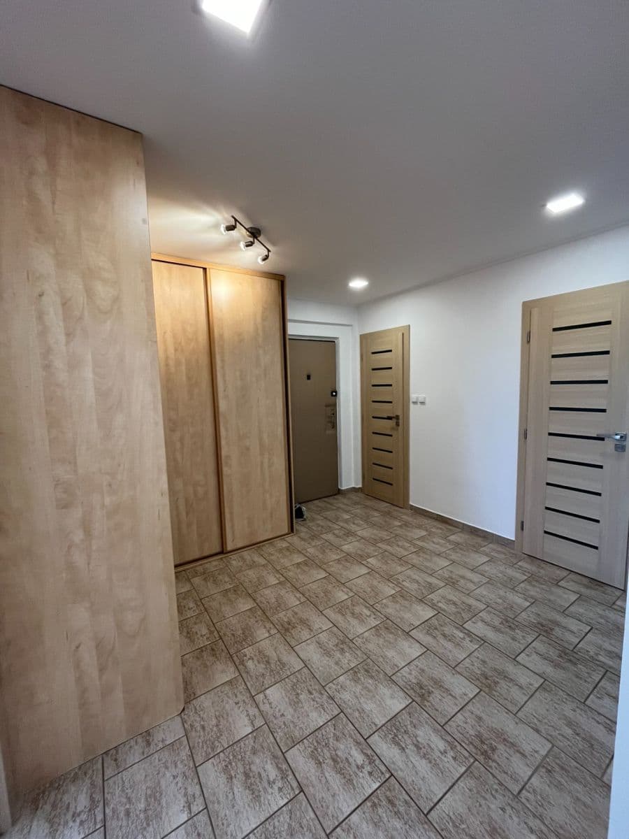 Pronájem bytu 3+1 77 m², Jana Palacha, Mladá Boleslav, Středočeský kraj Pronájem bytu 3+1 77 m², Jana Palacha, Mladá Boleslav, Středočeský kraj