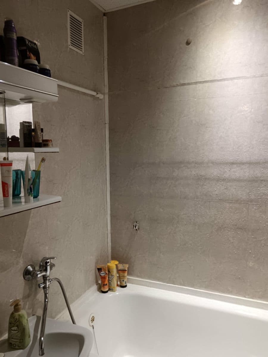 Prodej bytu 3+1 78 m², Výškovická, Ostrava, Moravskoslezský kraj Prodej bytu 3+1 78 m², Výškovická, Ostrava, Moravskoslezský kraj