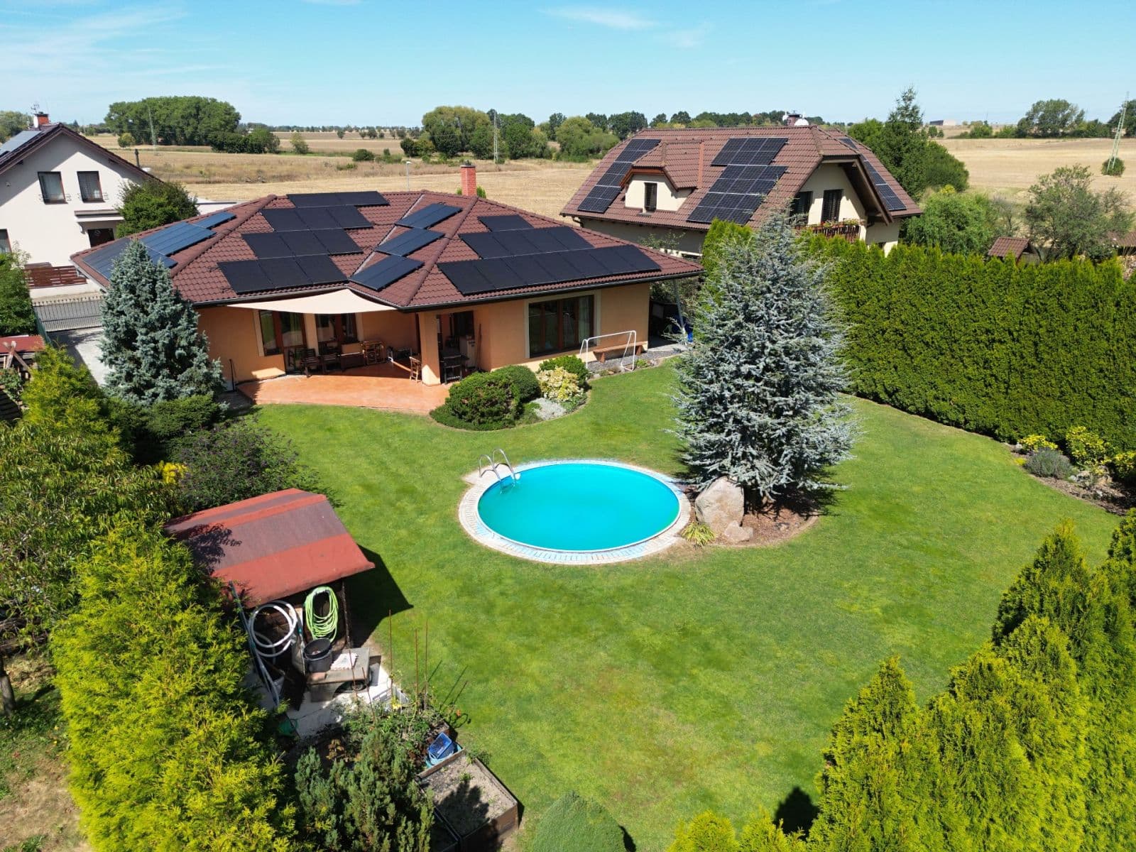 Prodej domu 181 m², pozemek 820 m², Na Kamenné hrázi, Drahelčice, Středočeský kraj Prodej domu 181 m², pozemek 820 m², Na Kamenné hrázi, Drahelčice, Středočeský kraj