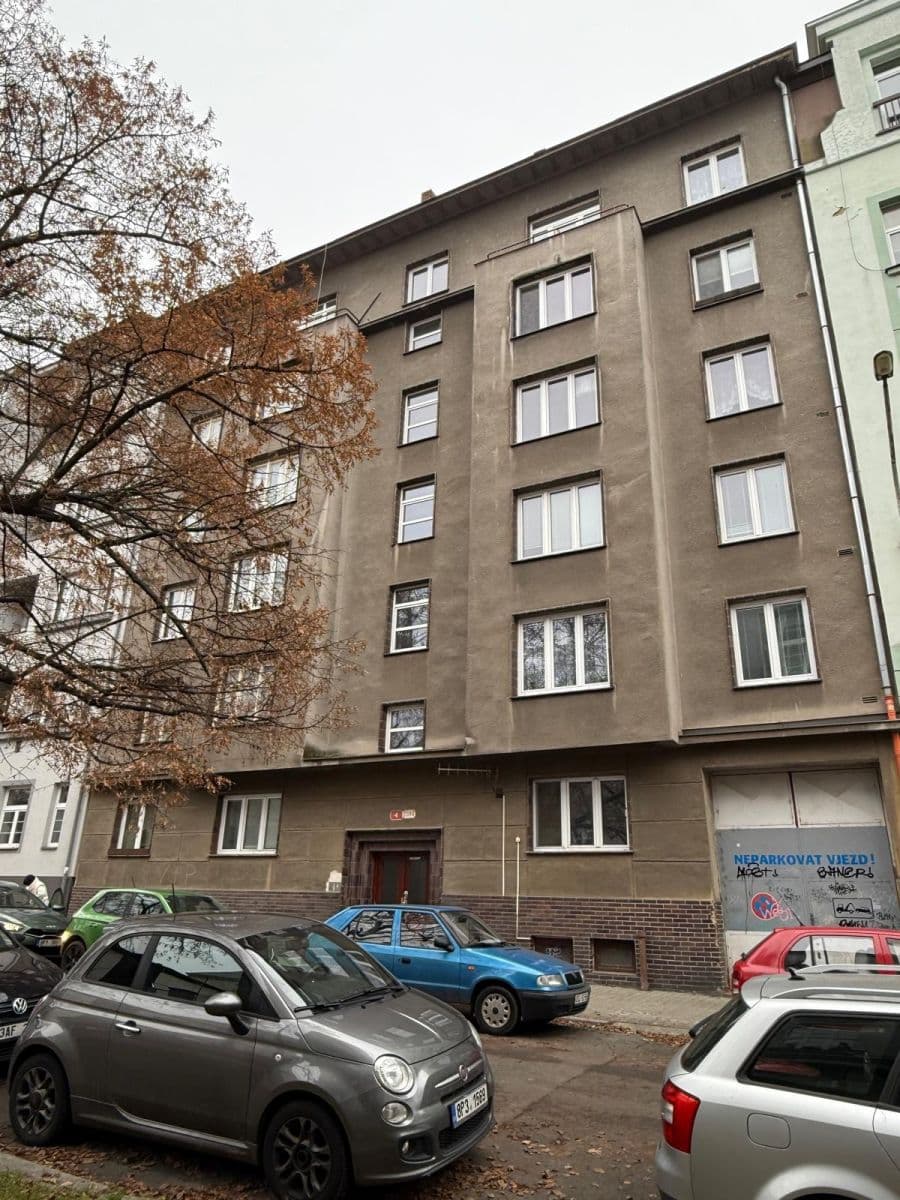 Pronájem bytu 1+1 42 m², Stehlíkova, Plzeň, Plzeňský kraj Pronájem bytu 1+1 42 m², Stehlíkova, Plzeň, Plzeňský kraj