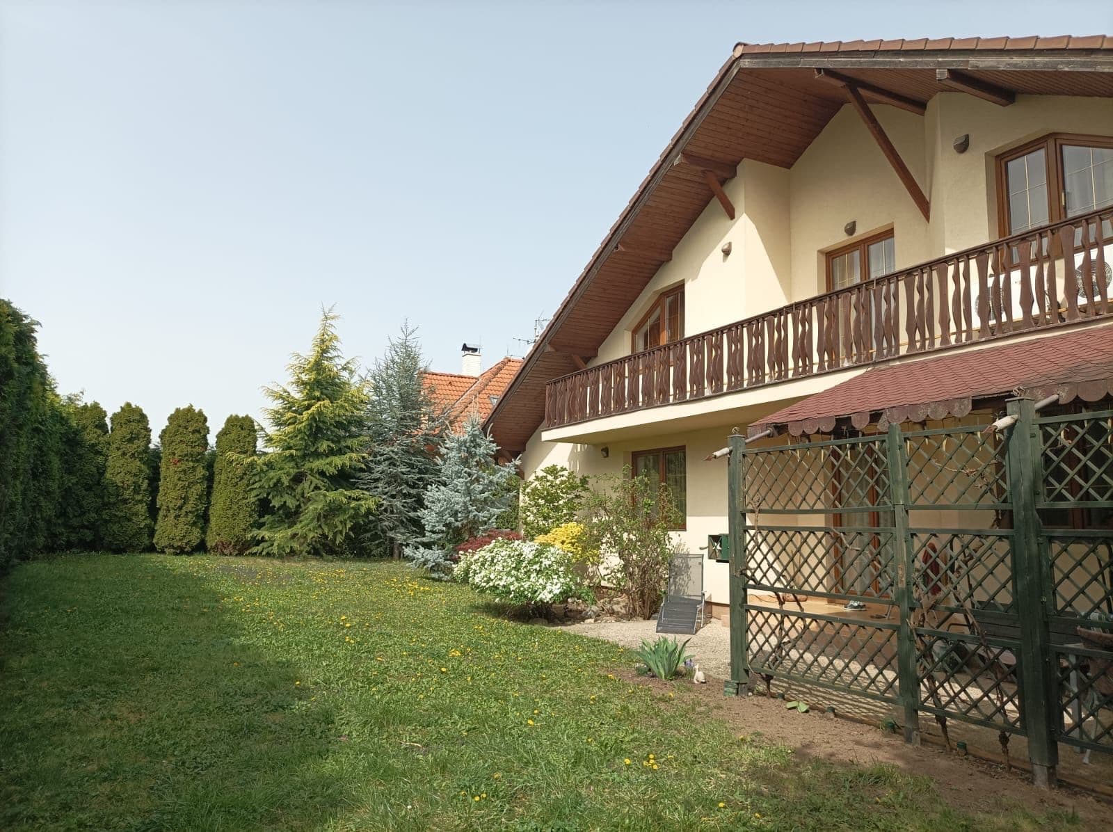 Pronájem domu 212 m², pozemek 1.000 m², Markvartická, Praha, Praha Pronájem domu 212 m², pozemek 1.000 m², Markvartická, Praha, Praha