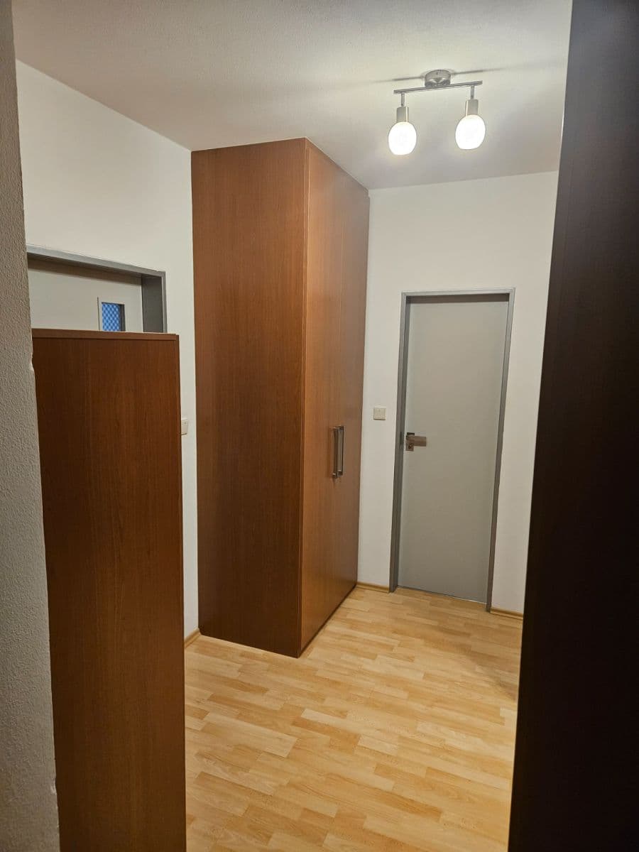 Pronájem bytu 1+kk 54 m², Novovysočanská, Praha, Praha Pronájem bytu 1+kk 54 m², Novovysočanská, Praha, Praha
