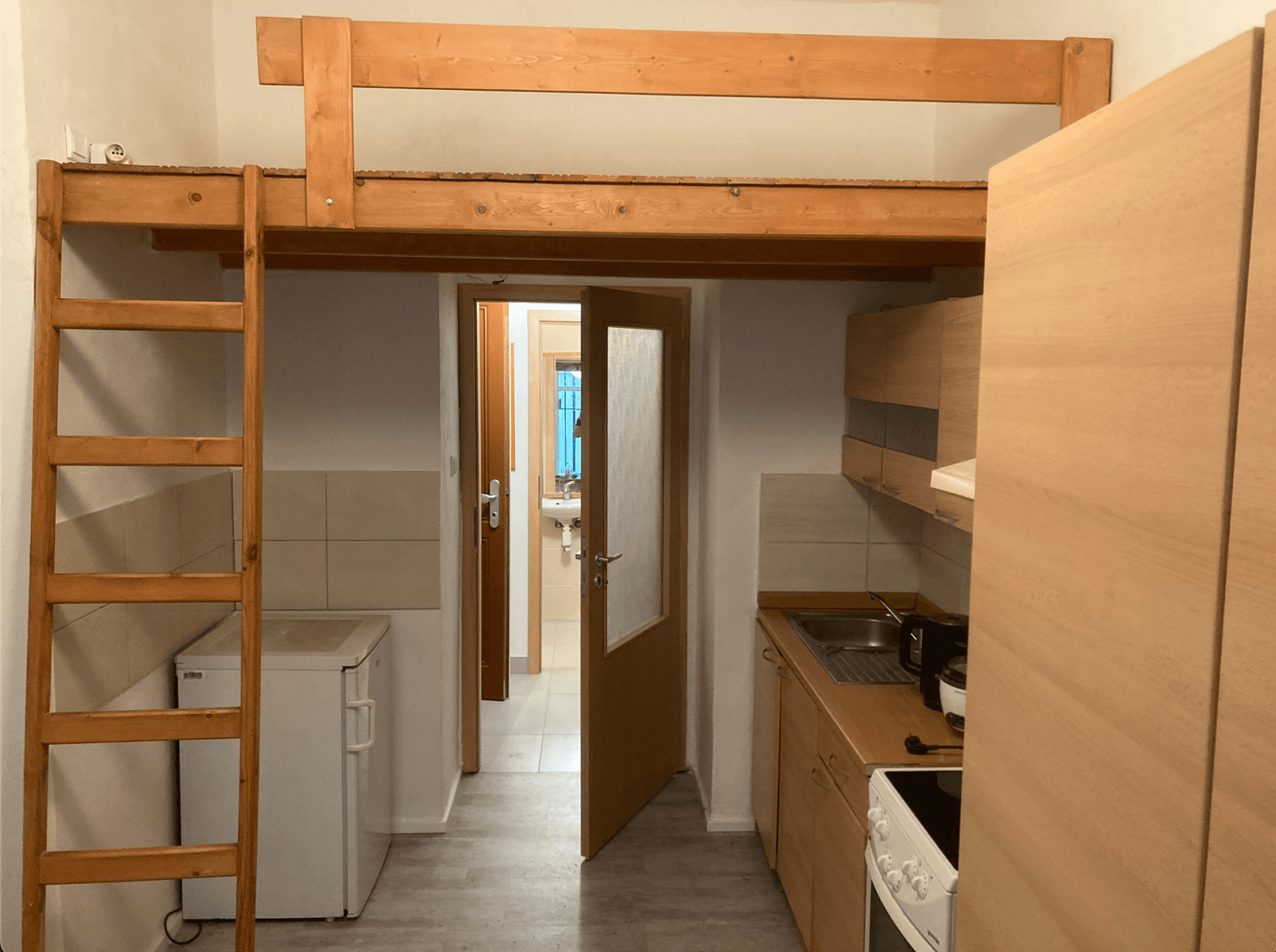 Pronájem bytu 1+kk 27 m², Vrchlického, Praha, Praha Pronájem bytu 1+kk 27 m², Vrchlického, Praha, Praha