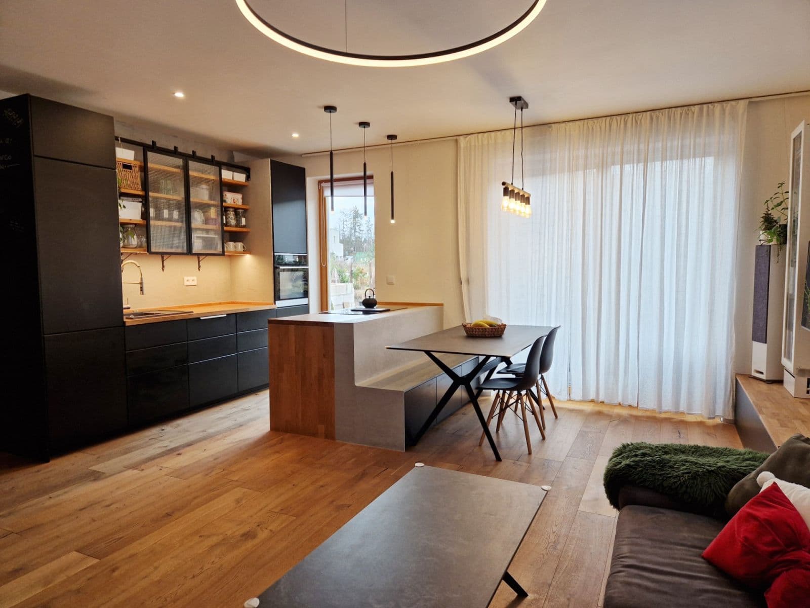 Prodej domu 115 m², pozemek 605 m², Na Čeperce, Unhošť, Středočeský kraj Prodej domu 115 m², pozemek 605 m², Na Čeperce, Unhošť, Středočeský kraj