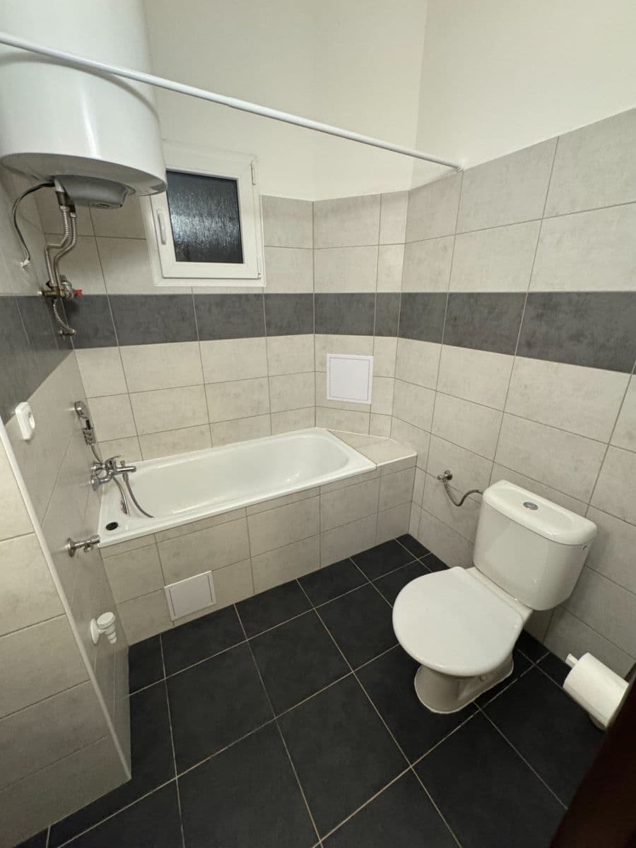Pronájem bytu 1+kk 28 m², Křížová, Praha, Praha Pronájem bytu 1+kk 28 m², Křížová, Praha, Praha