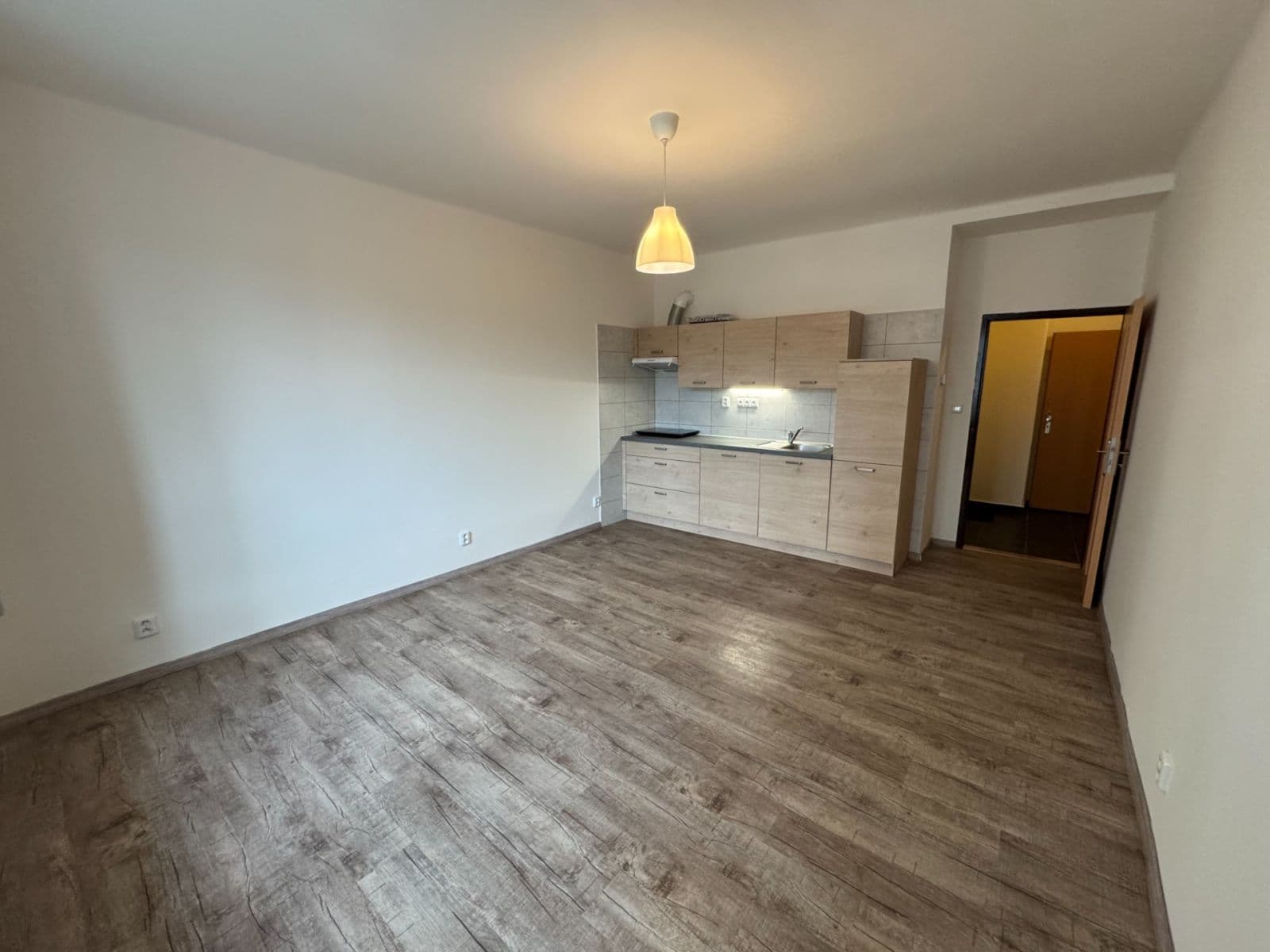 Pronájem bytu 1+kk 28 m², Křížová, Praha, Praha Pronájem bytu 1+kk 28 m², Křížová, Praha, Praha