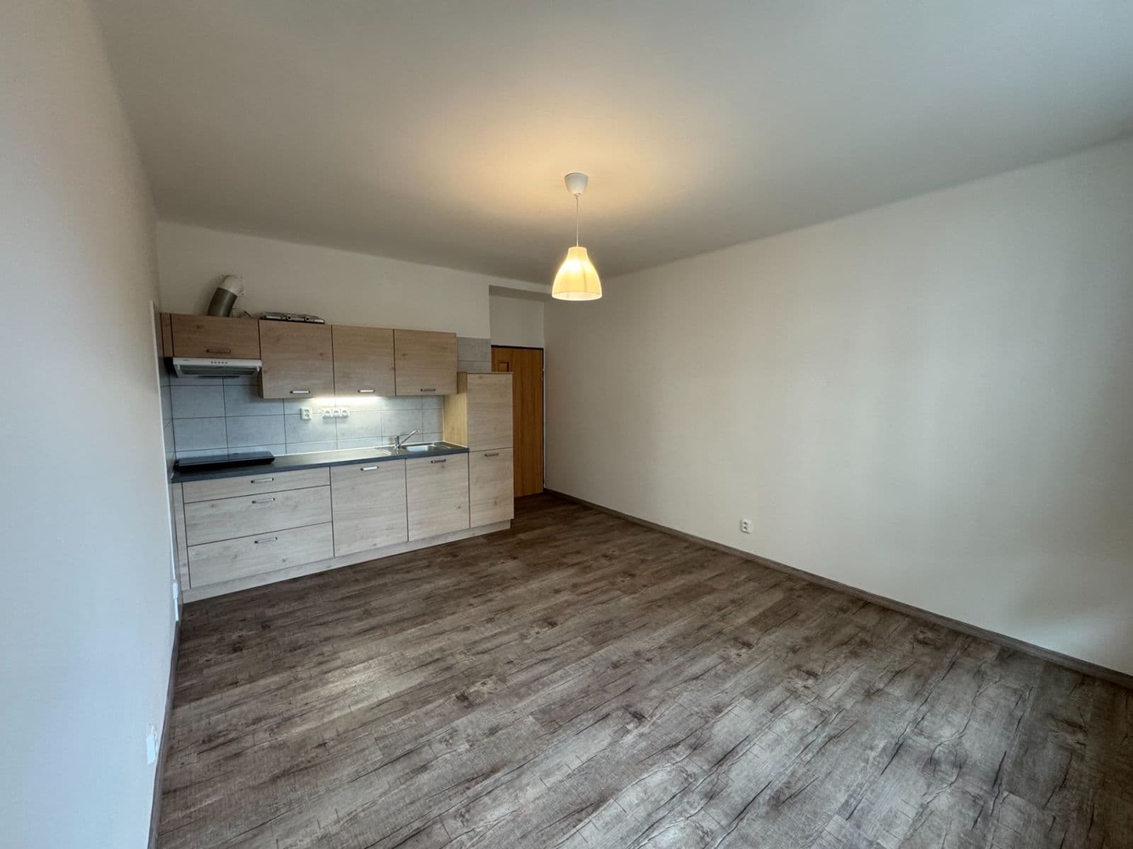 Pronájem bytu 1+kk 28 m², Křížová, Praha, Praha Pronájem bytu 1+kk 28 m², Křížová, Praha, Praha