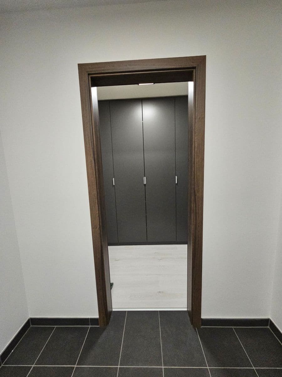 Pronájem bytu 2+kk 50 m², Augustina Lukeše, Brandýs nad Labem-Stará Boleslav, Středočeský kraj Pronájem bytu 2+kk 50 m², Augustina Lukeše, Brandýs nad Labem-Stará Boleslav, Středočeský kraj