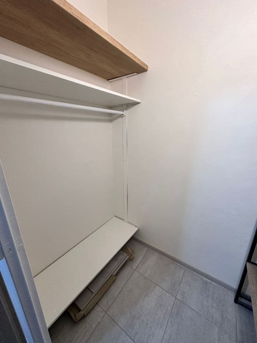 Pronájem bytu 2+1 64 m², nám. Míru, Rychnov u Jablonce nad Nisou, Liberecký kraj Pronájem bytu 2+1 64 m², nám. Míru, Rychnov u Jablonce nad Nisou, Liberecký kraj