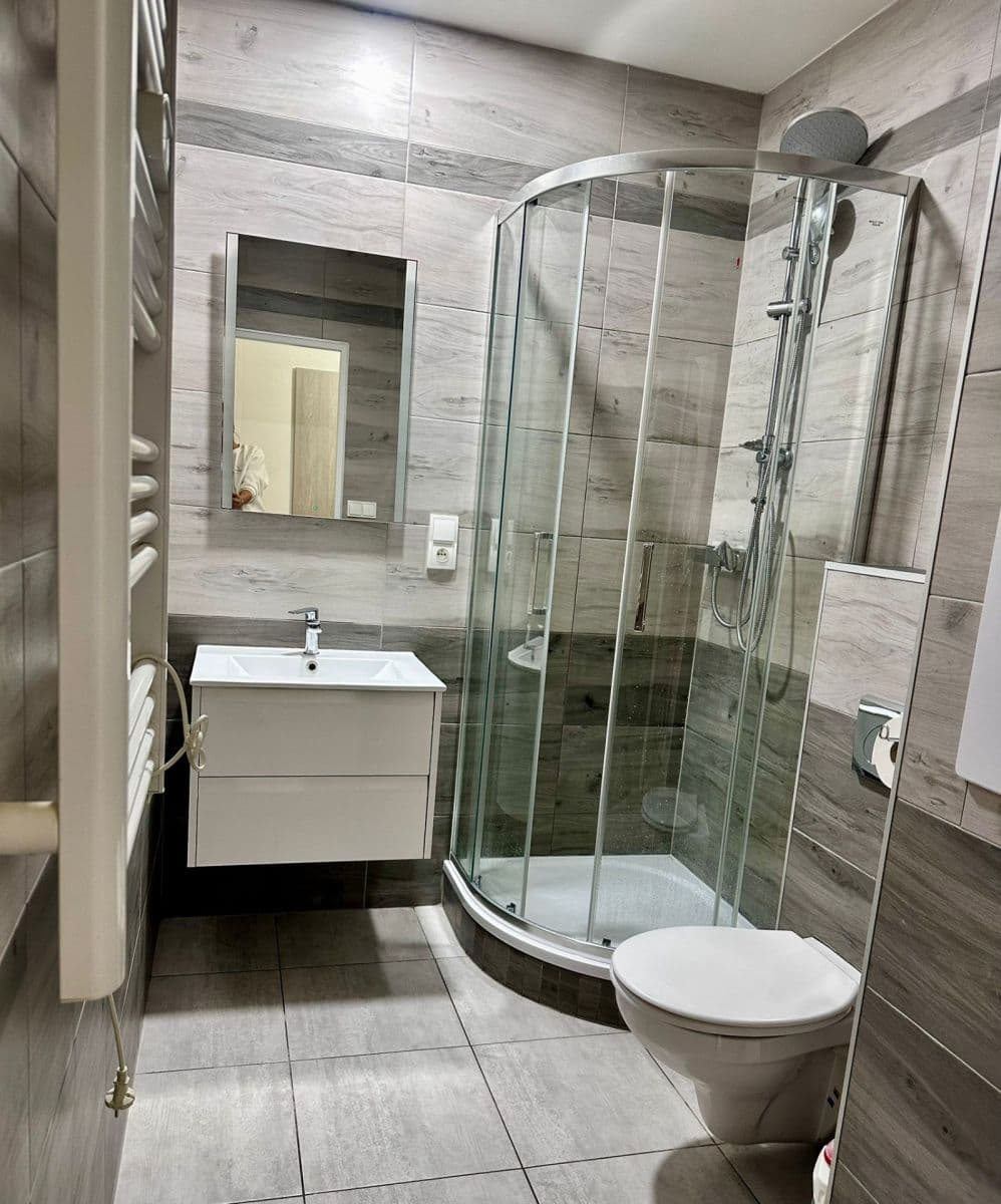 Pronájem bytu 2+1 64 m², nám. Míru, Rychnov u Jablonce nad Nisou, Liberecký kraj Pronájem bytu 2+1 64 m², nám. Míru, Rychnov u Jablonce nad Nisou, Liberecký kraj