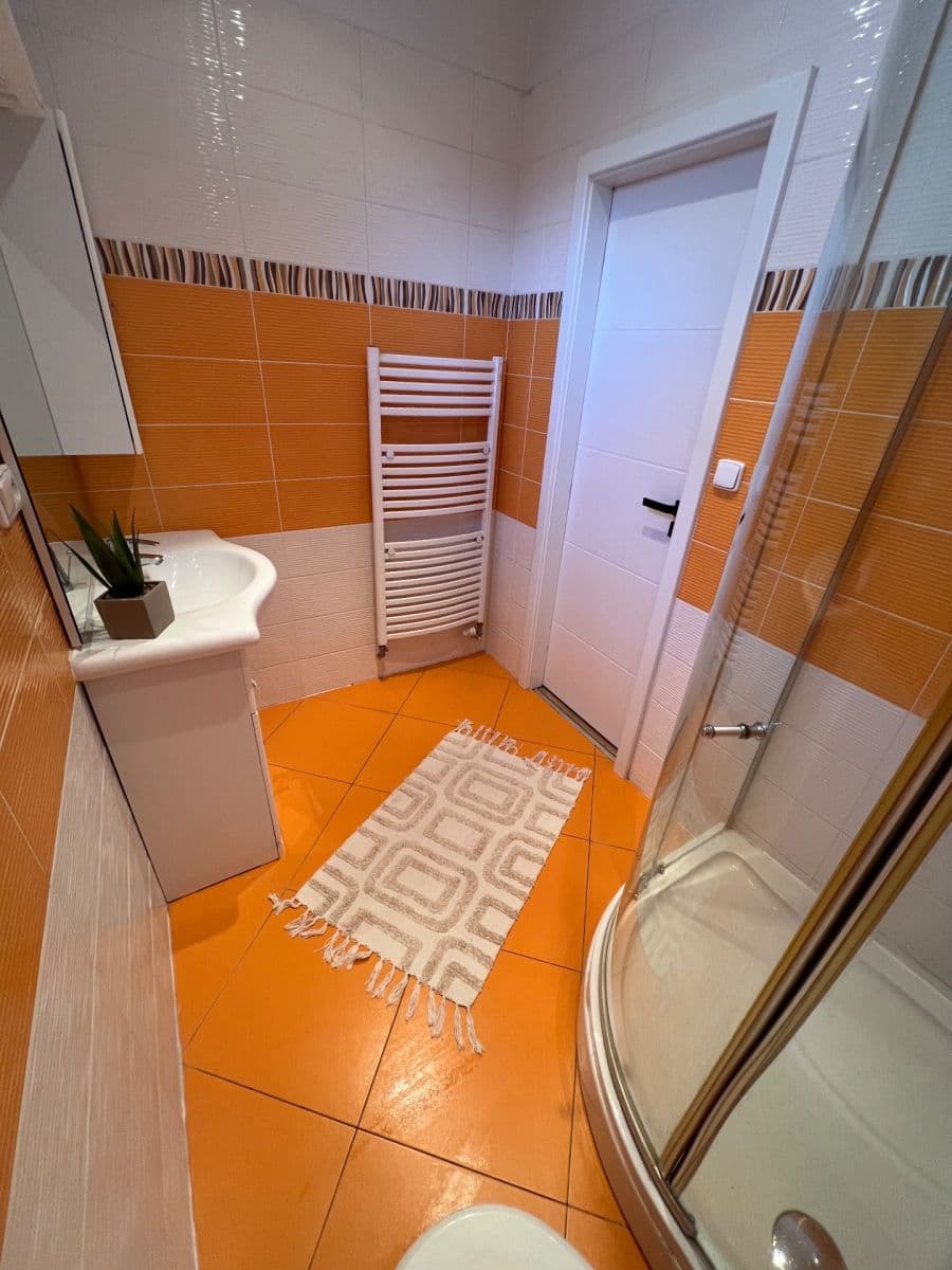 Prodej bytu 5+kk 159 m², Kostelecká, Mratín, Středočeský kraj Prodej bytu 5+kk 159 m², Kostelecká, Mratín, Středočeský kraj