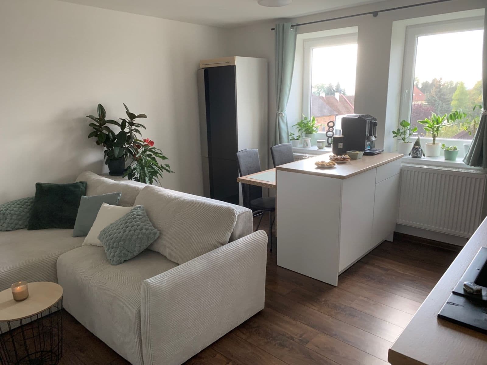 Pronájem bytu 2+kk 69 m², Chomutice, Královéhradecký kraj Pronájem bytu 2+kk 69 m², Chomutice, Královéhradecký kraj