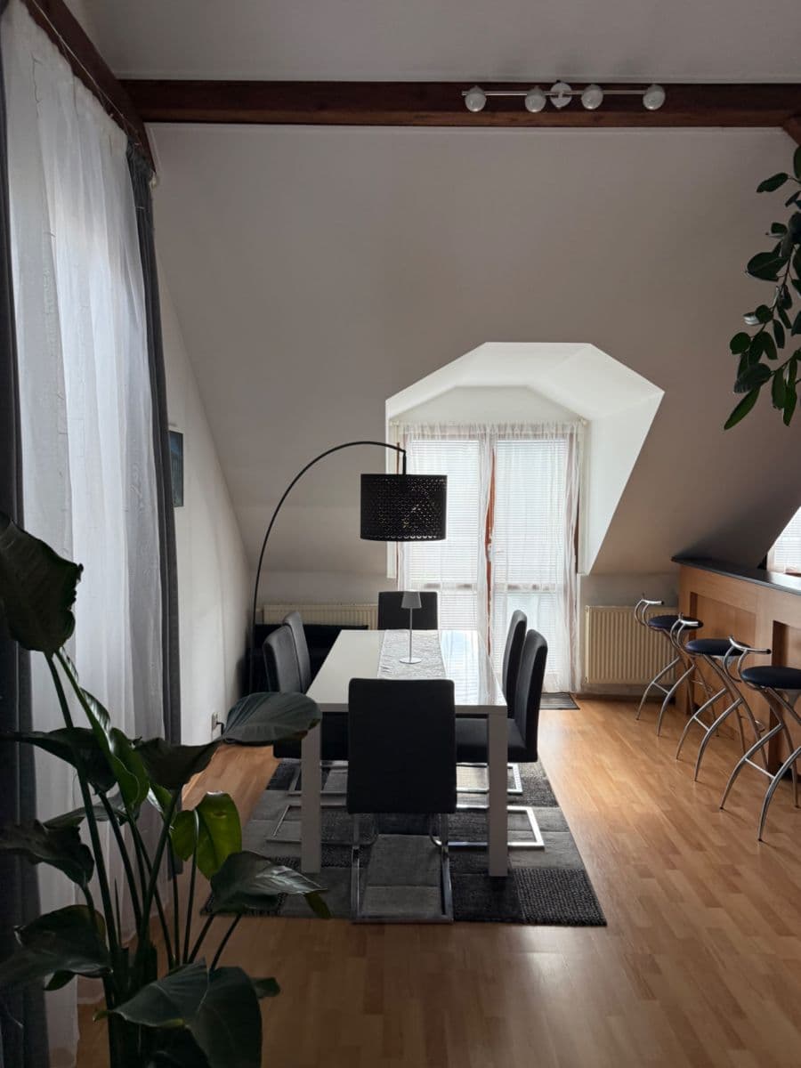 Prodej bytu 4+kk 145 m², Kostelecká, Mratín, Středočeský kraj Prodej bytu 4+kk 145 m², Kostelecká, Mratín, Středočeský kraj