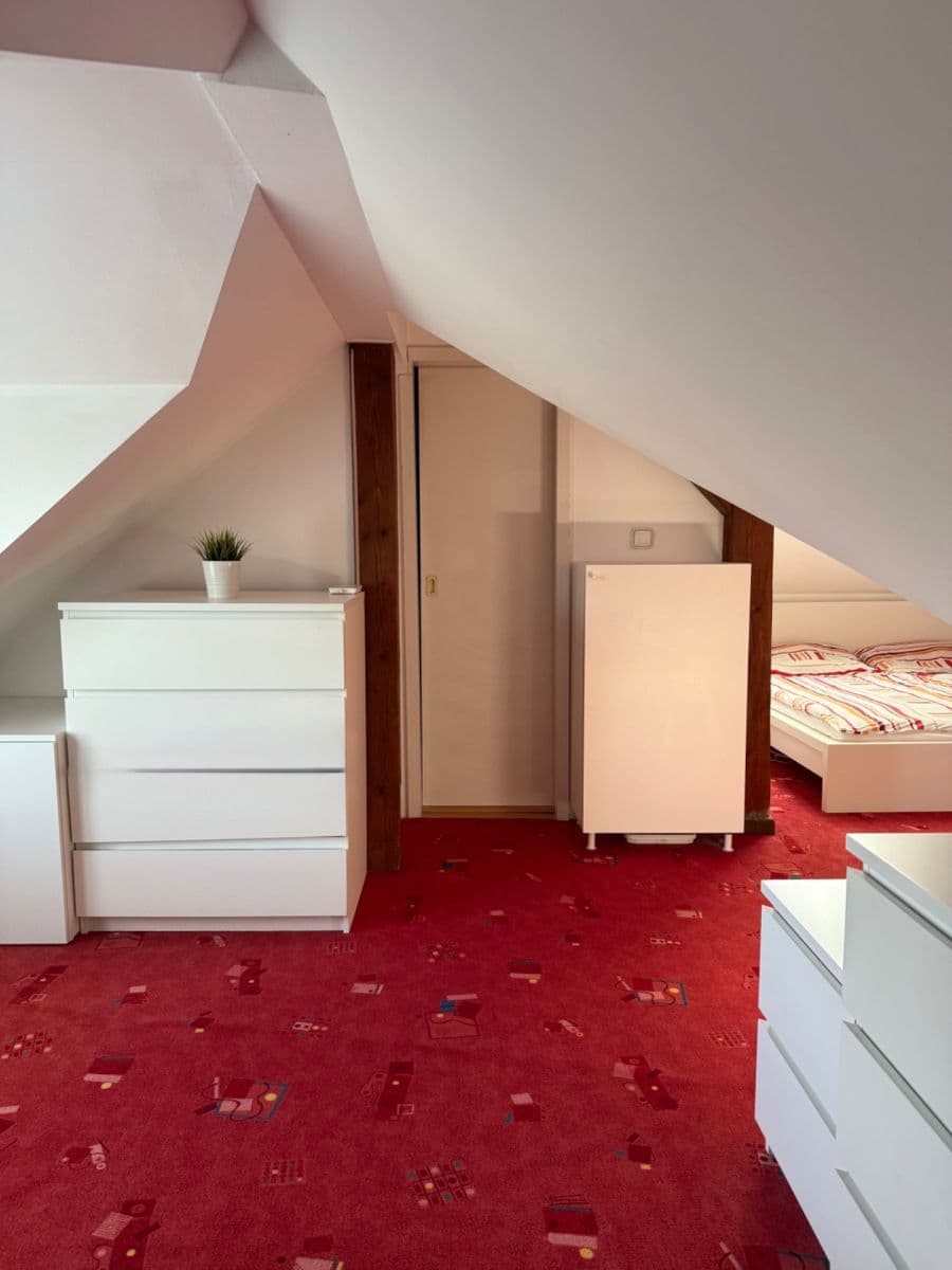 Prodej bytu 4+kk 145 m², Kostelecká, Mratín, Středočeský kraj Prodej bytu 4+kk 145 m², Kostelecká, Mratín, Středočeský kraj