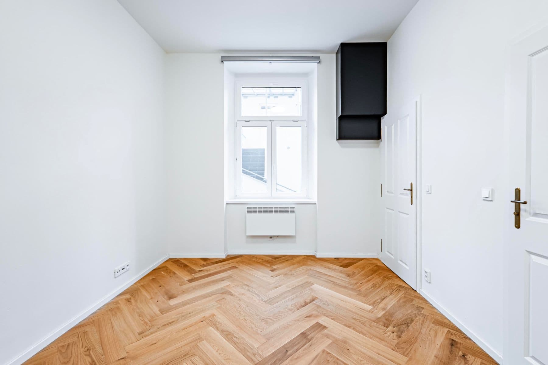 Pronájem bytu 1+kk 24 m², Velehradská, Praha, Praha Pronájem bytu 1+kk 24 m², Velehradská, Praha, Praha