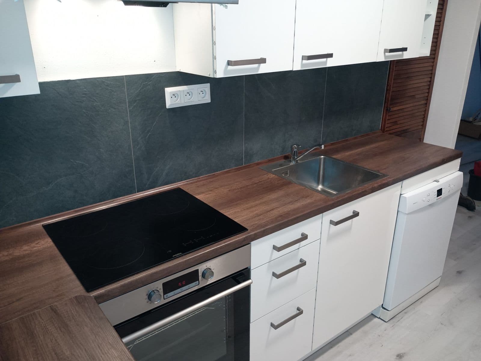 Pronájem bytu 3+kk 68 m², Veronské náměstí, Praha, Praha Pronájem bytu 3+kk 68 m², Veronské náměstí, Praha, Praha