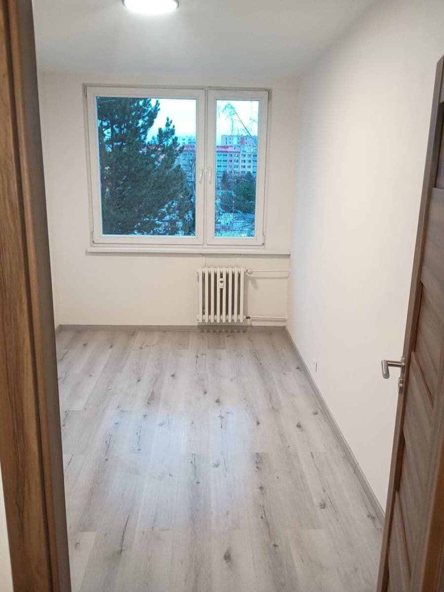 Pronájem bytu 3+kk 68 m², Veronské náměstí, Praha, Praha Pronájem bytu 3+kk 68 m², Veronské náměstí, Praha, Praha