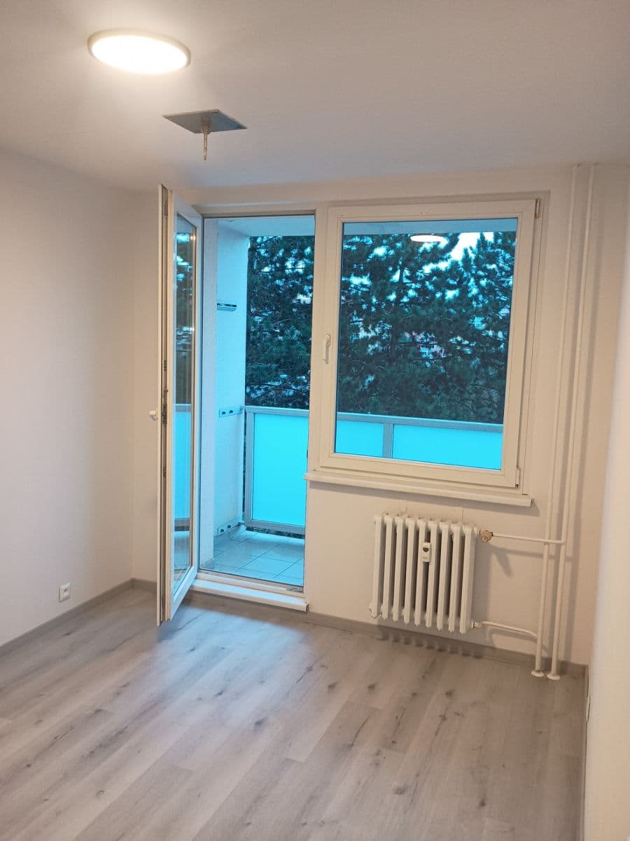 Pronájem bytu 3+kk 68 m², Veronské náměstí, Praha, Praha Pronájem bytu 3+kk 68 m², Veronské náměstí, Praha, Praha