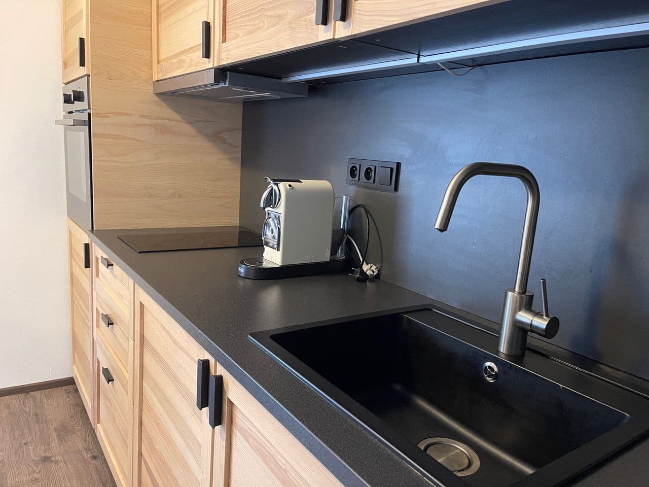 Prodej bytu 1+1 36 m², Nová Pec, Jihočeský kraj Prodej bytu 1+1 36 m², Nová Pec, Jihočeský kraj