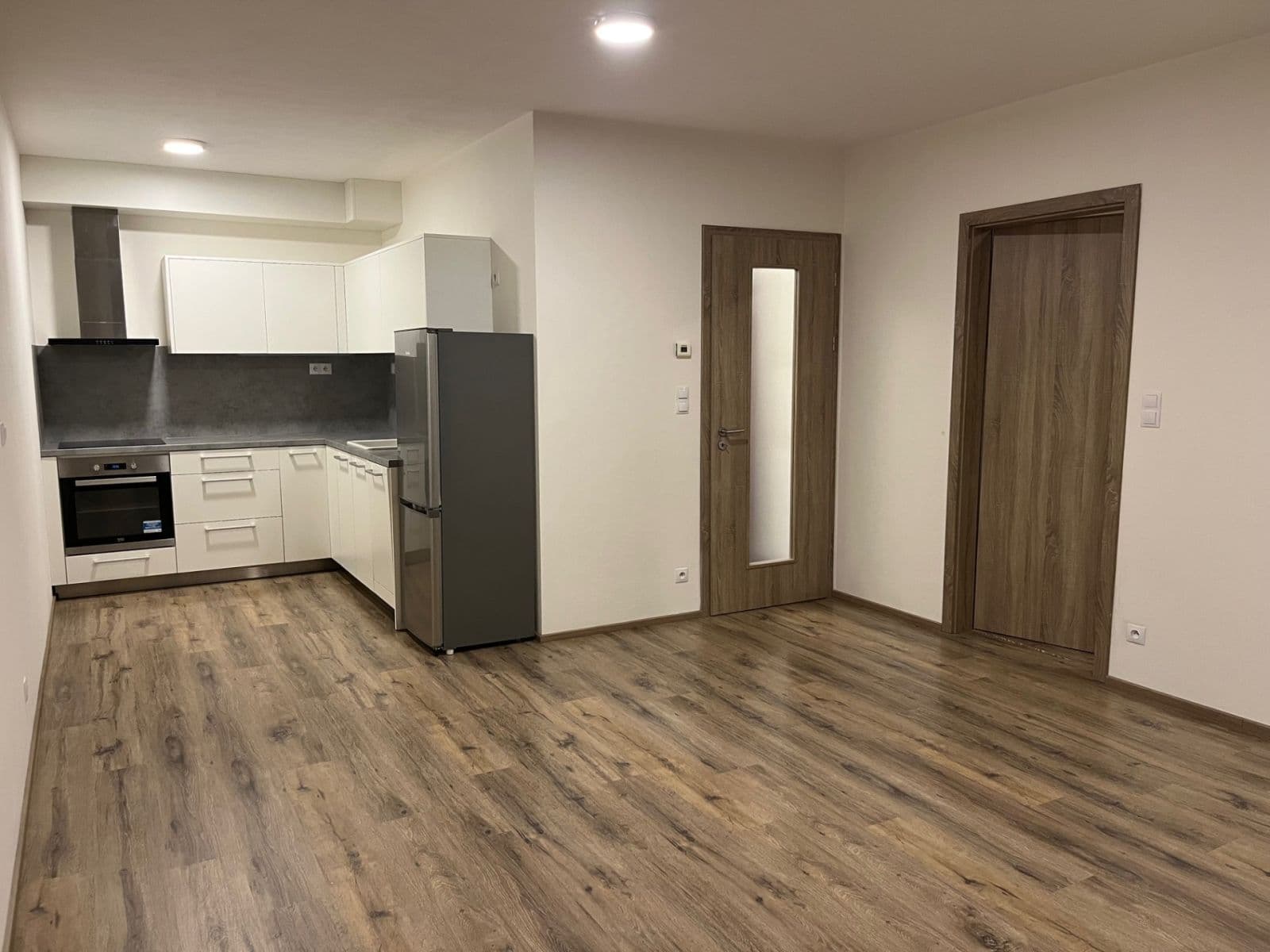 Pronájem bytu 2+kk 55 m², Mantovská, Praha, Praha Pronájem bytu 2+kk 55 m², Mantovská, Praha, Praha