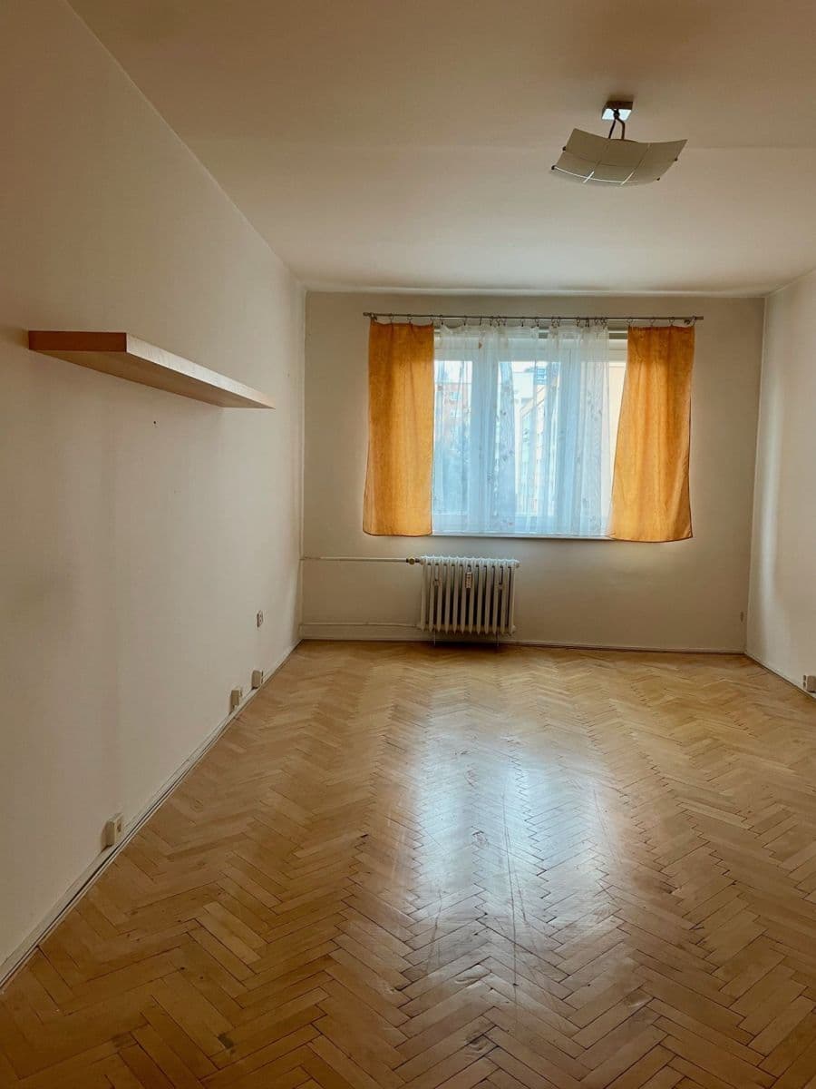 Pronájem bytu 2+1 55 m², Ovčárská, Praha, Praha Pronájem bytu 2+1 55 m², Ovčárská, Praha, Praha